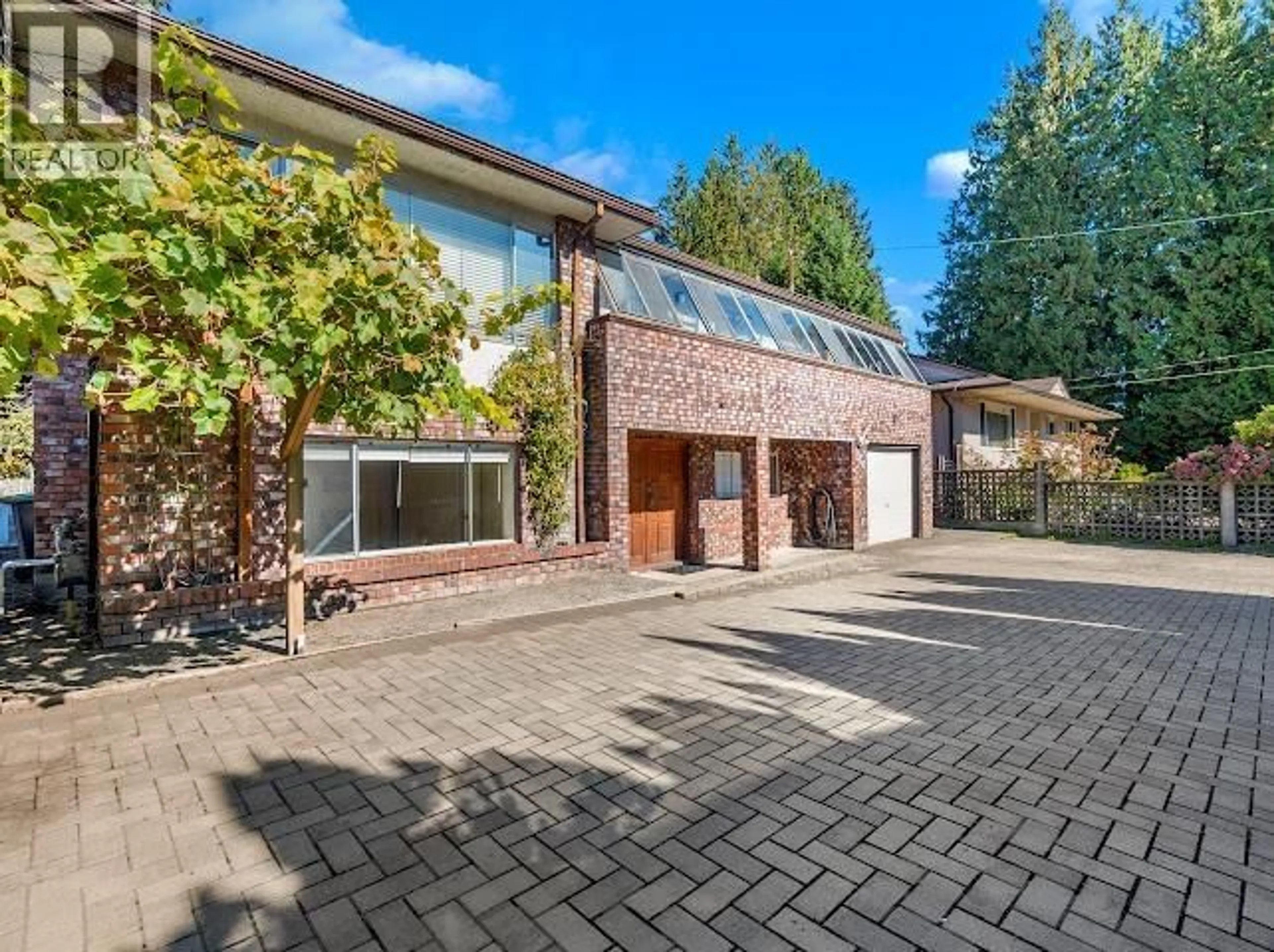 Unknown for 938 29TH STREET, North Vancouver British Columbia V7K1B8