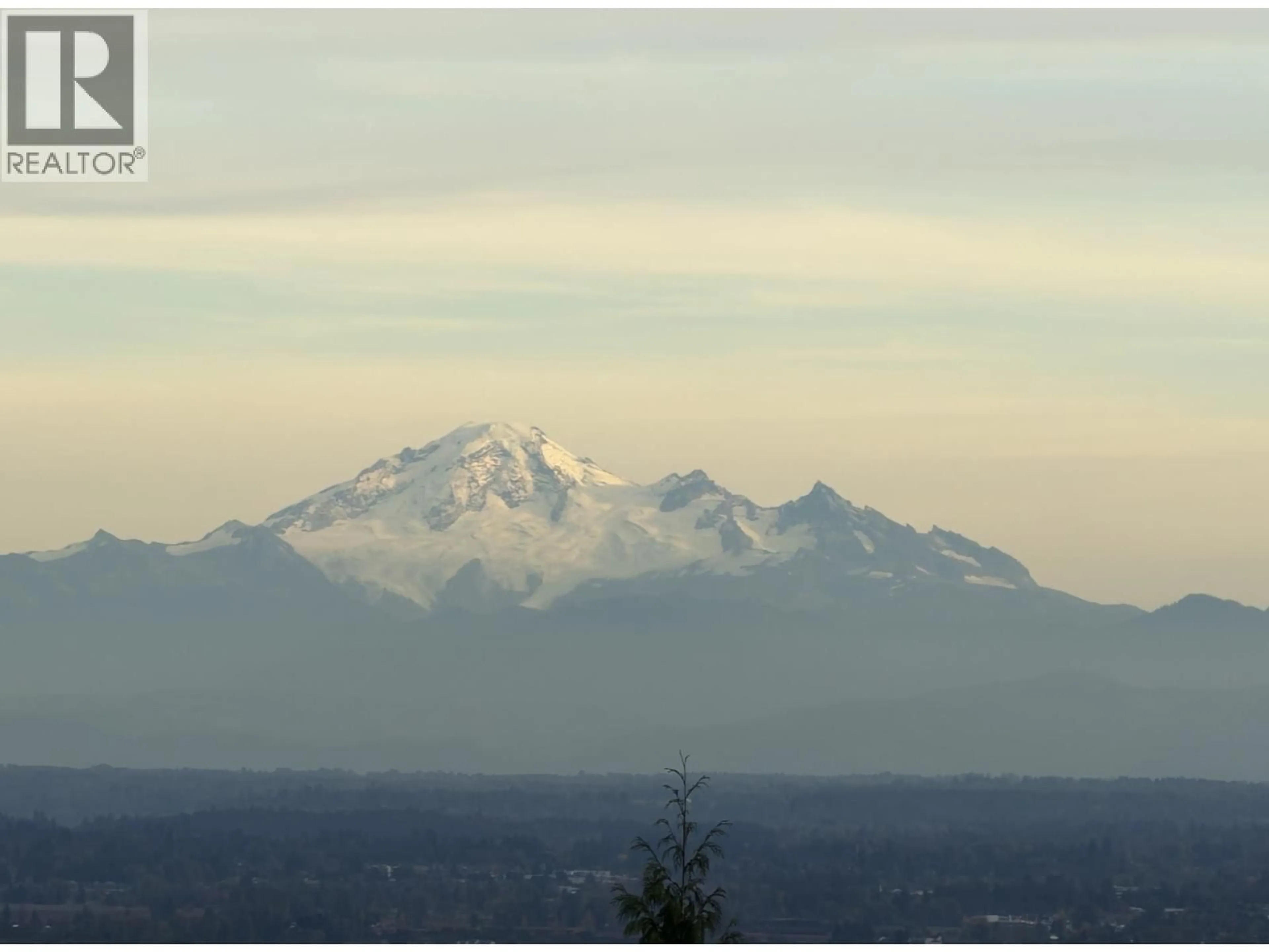 Blurry image for 224 - 1465 PARKWAY BOULEVARD, Coquitlam British Columbia V3E3E6