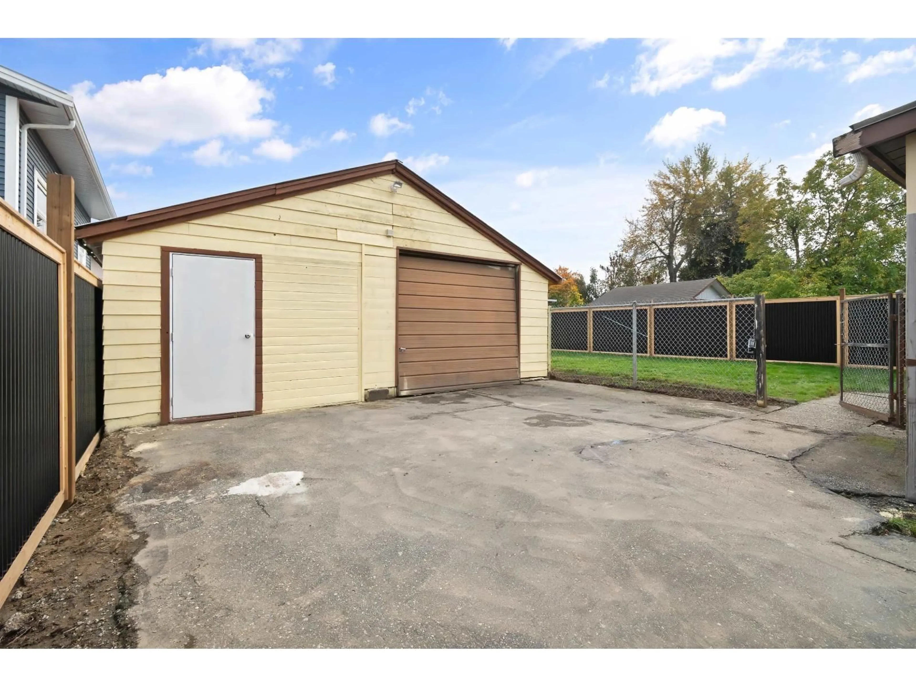Shed for 9428 MCNAUGHT ROAD, Chilliwack British Columbia V2P6E8