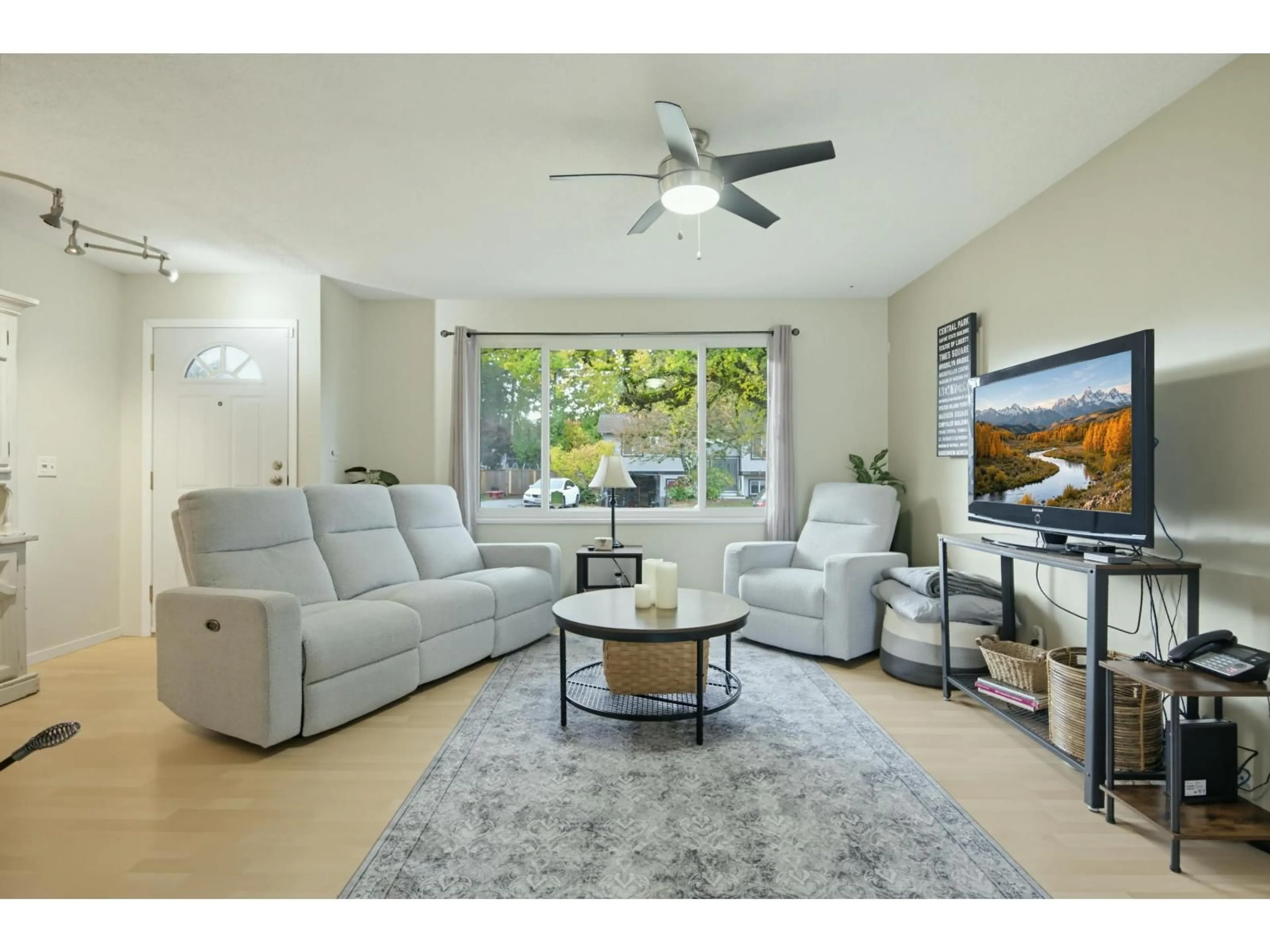 Living room with furniture, unknown for 4416 203 STREET, Langley British Columbia V3A6P7