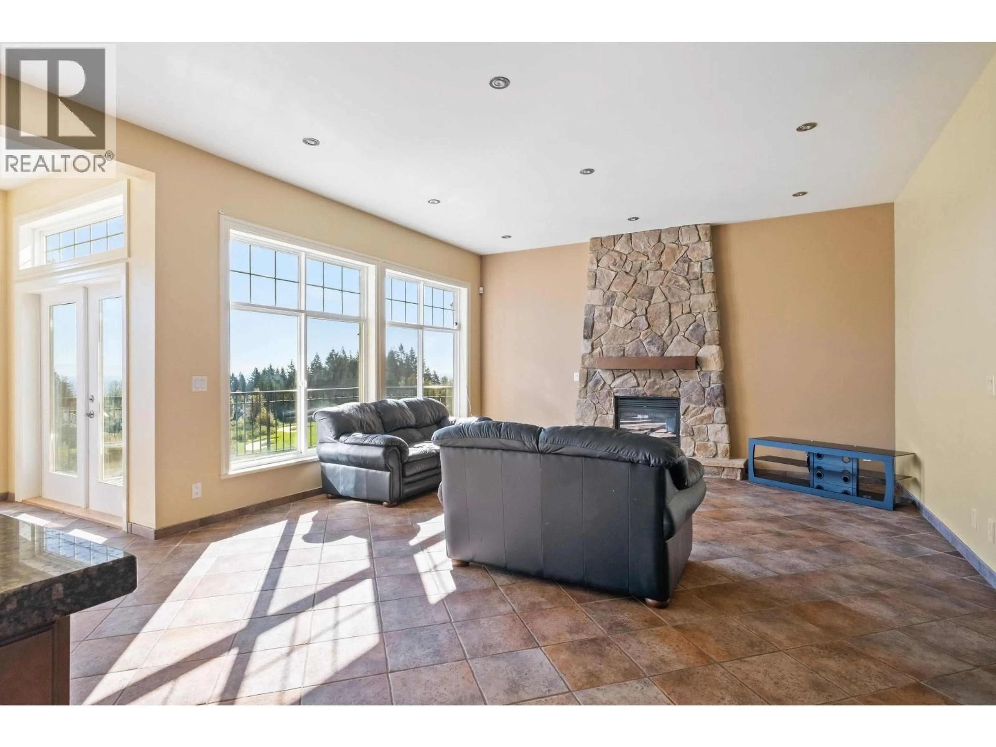 Unknown for 3233 CHARTWELL LANE, Coquitlam British Columbia V3E3N1