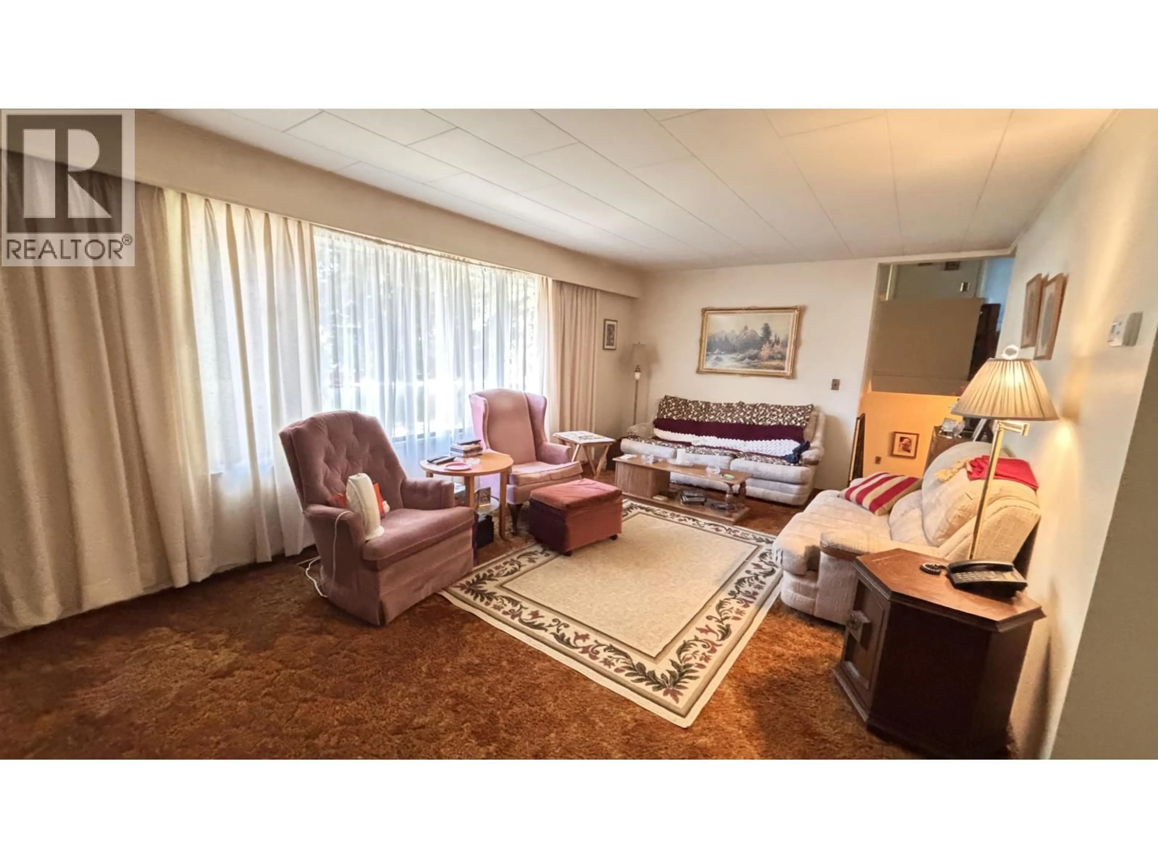 Living room with furniture, unknown for 10471 SEAHAM CRESCENT, Richmond British Columbia V7A3Y4