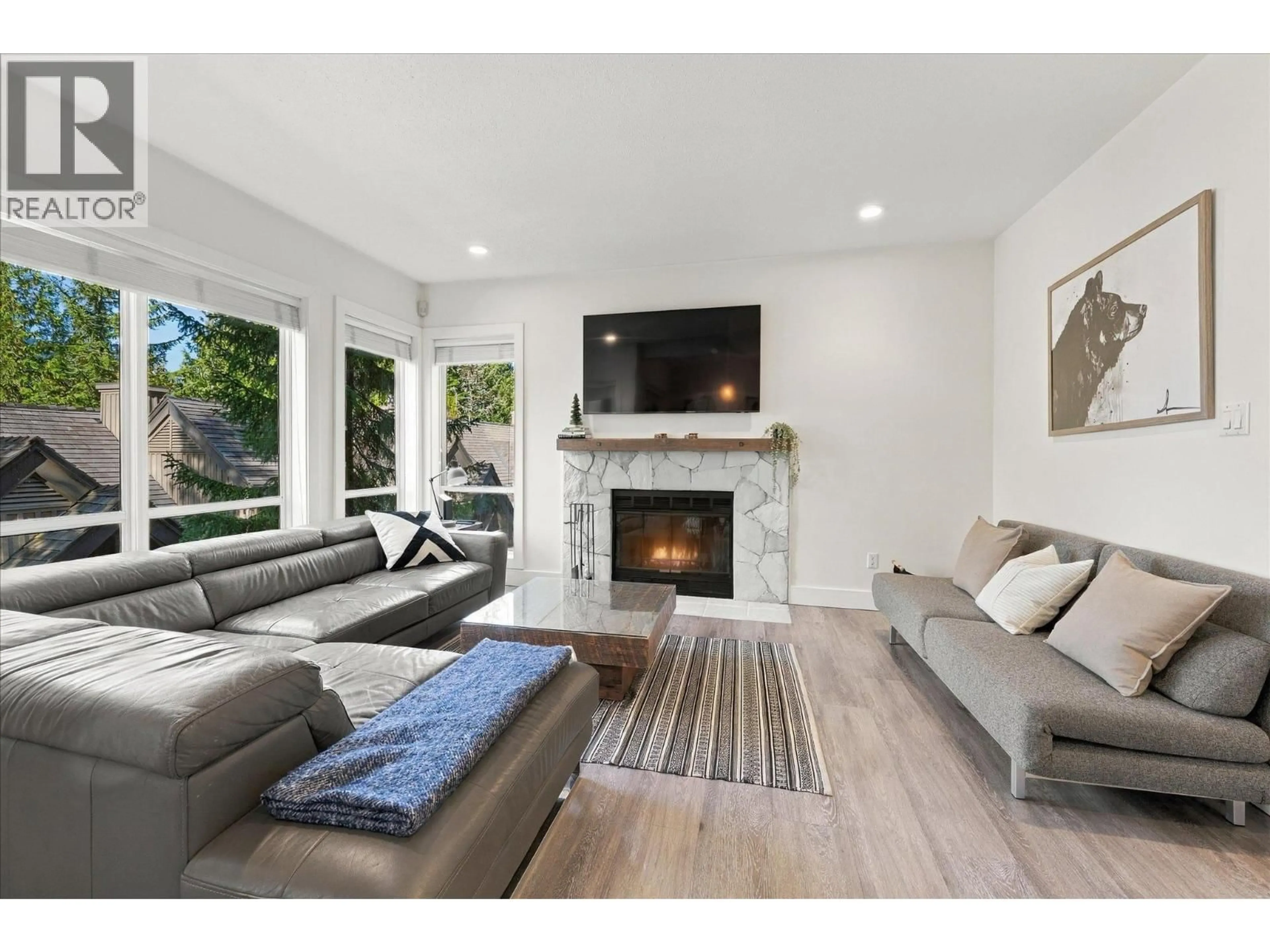 Living room with furniture, unknown for 43 - 4891 PAINTED CLIFF ROAD, Whistler British Columbia V0N1B4