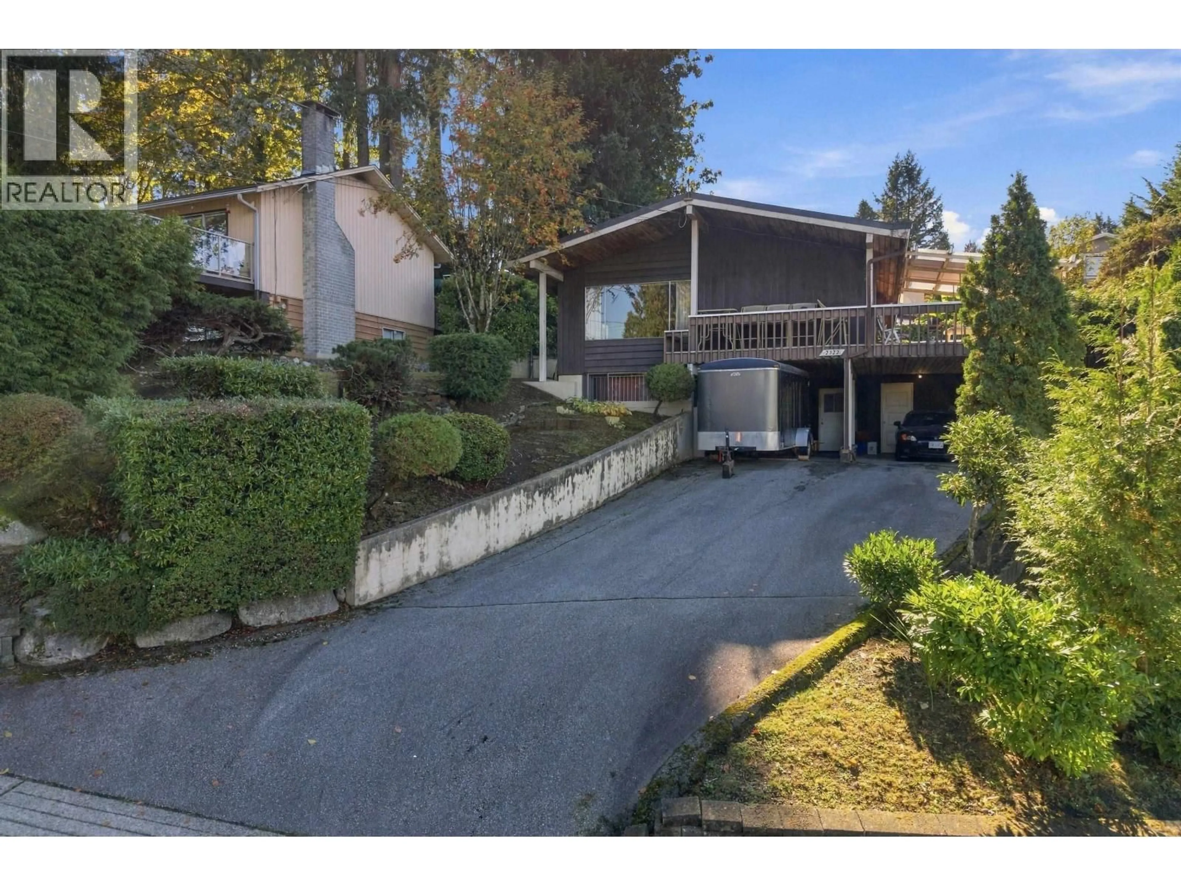 A pic from outside/outdoor area/front of a property/back of a property/a pic from drone, street for 2322 SUMPTER DRIVE, Coquitlam British Columbia V3J6Y2