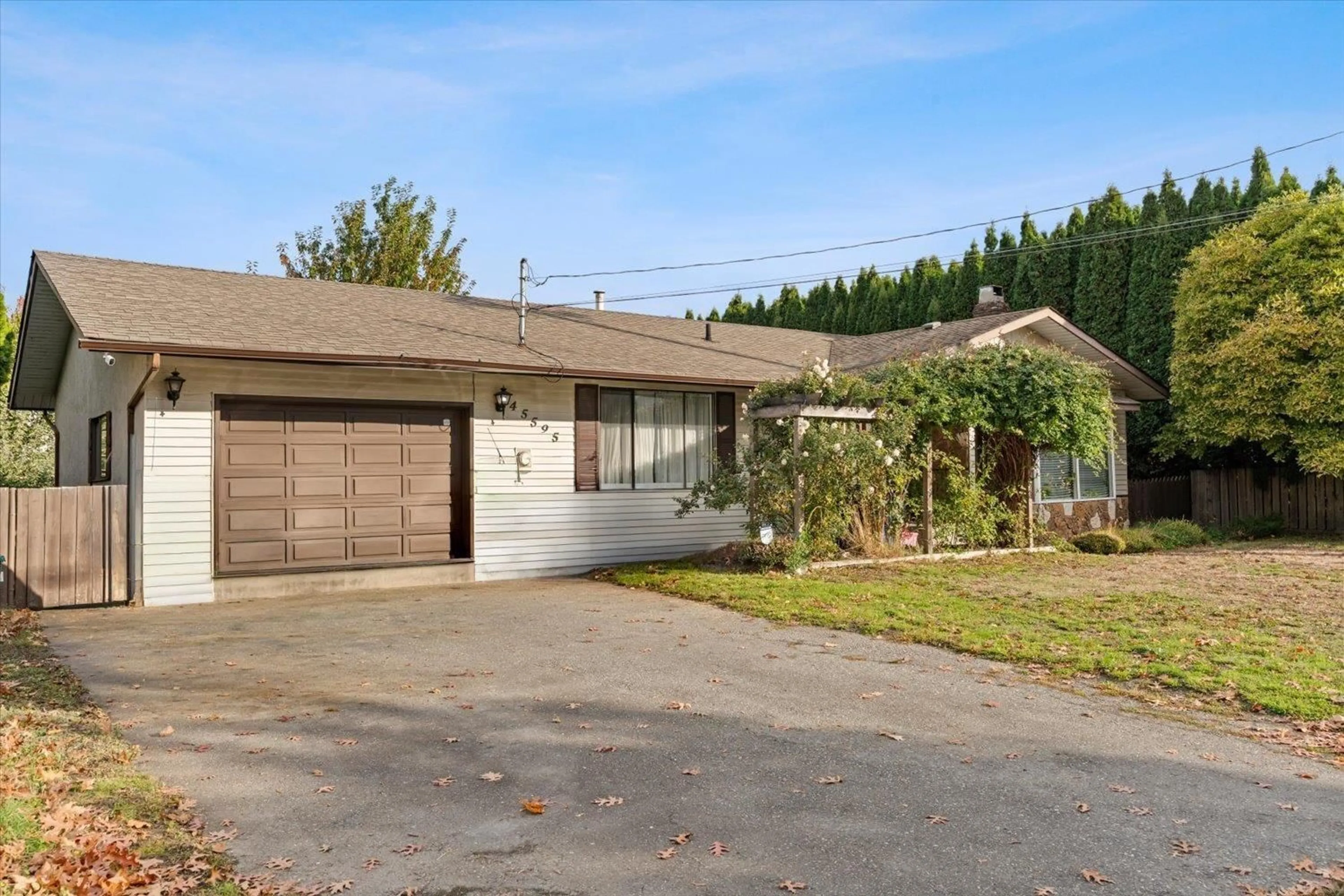 Unknown for 45595 SOUTH SUMAS ROAD, Chilliwack British Columbia V2R1S3