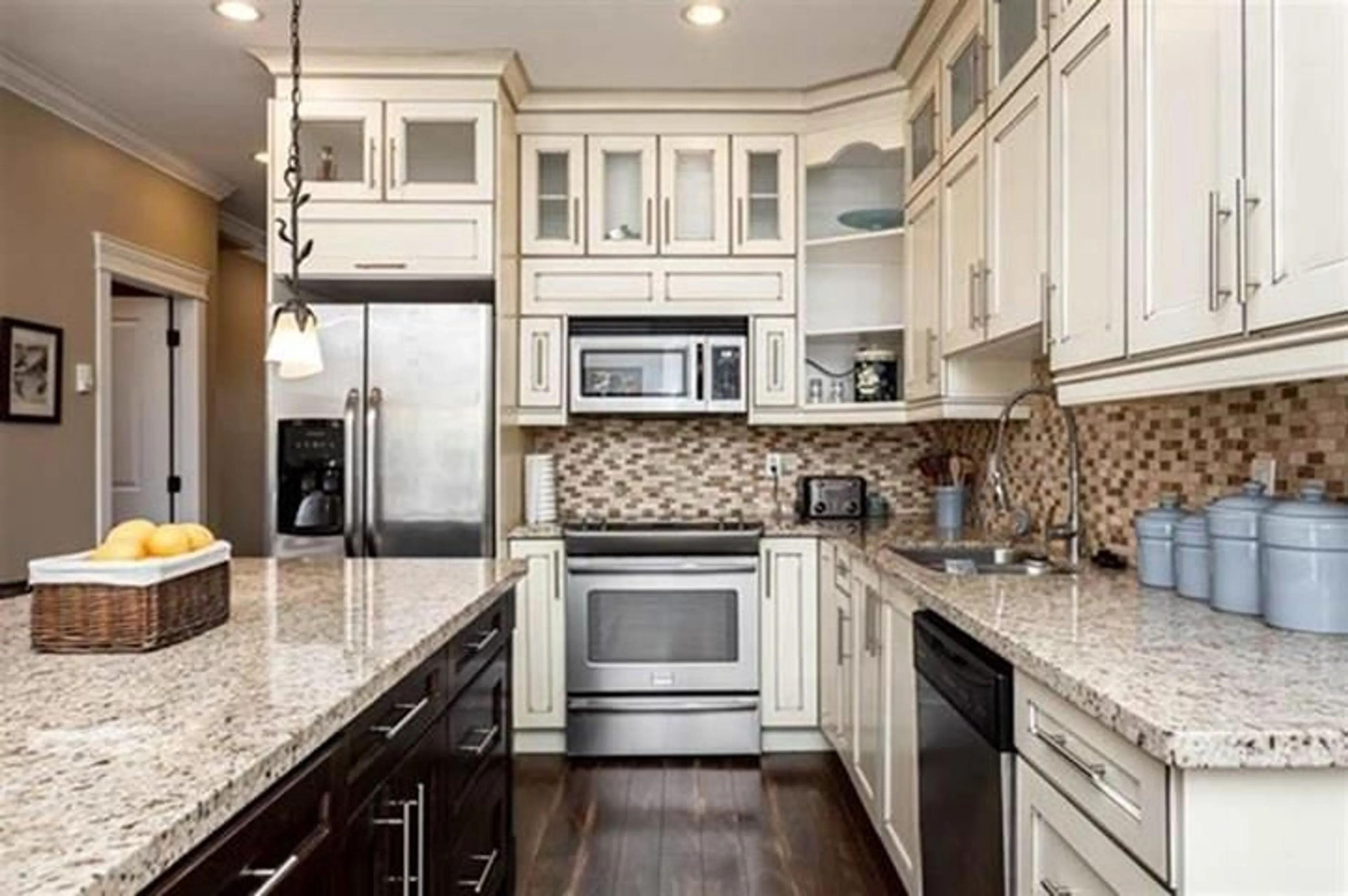 Contemporary kitchen, ceramic/tile floor for 7213 190 STREET, Surrey British Columbia V4N6E6
