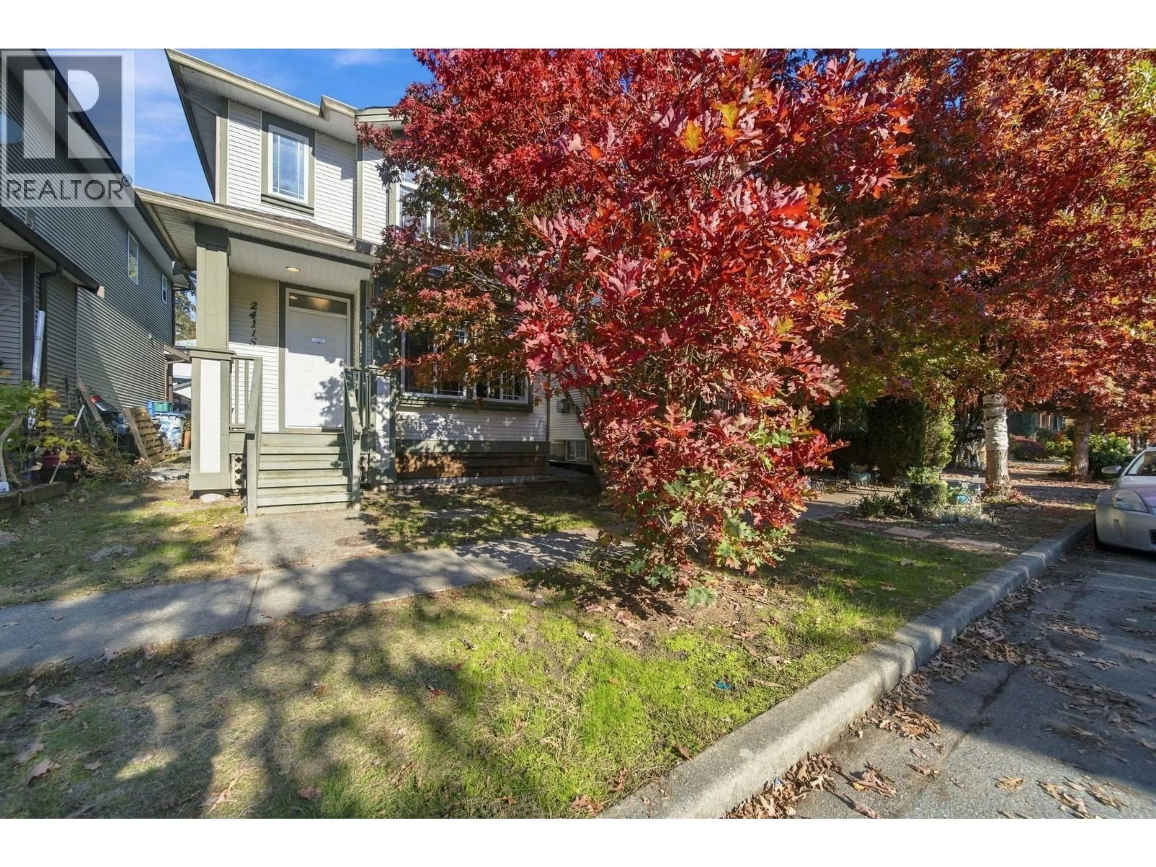 A pic from outside/outdoor area/front of a property/back of a property/a pic from drone, street for 24115 102A AVENUE, Maple Ridge British Columbia V2W2B3