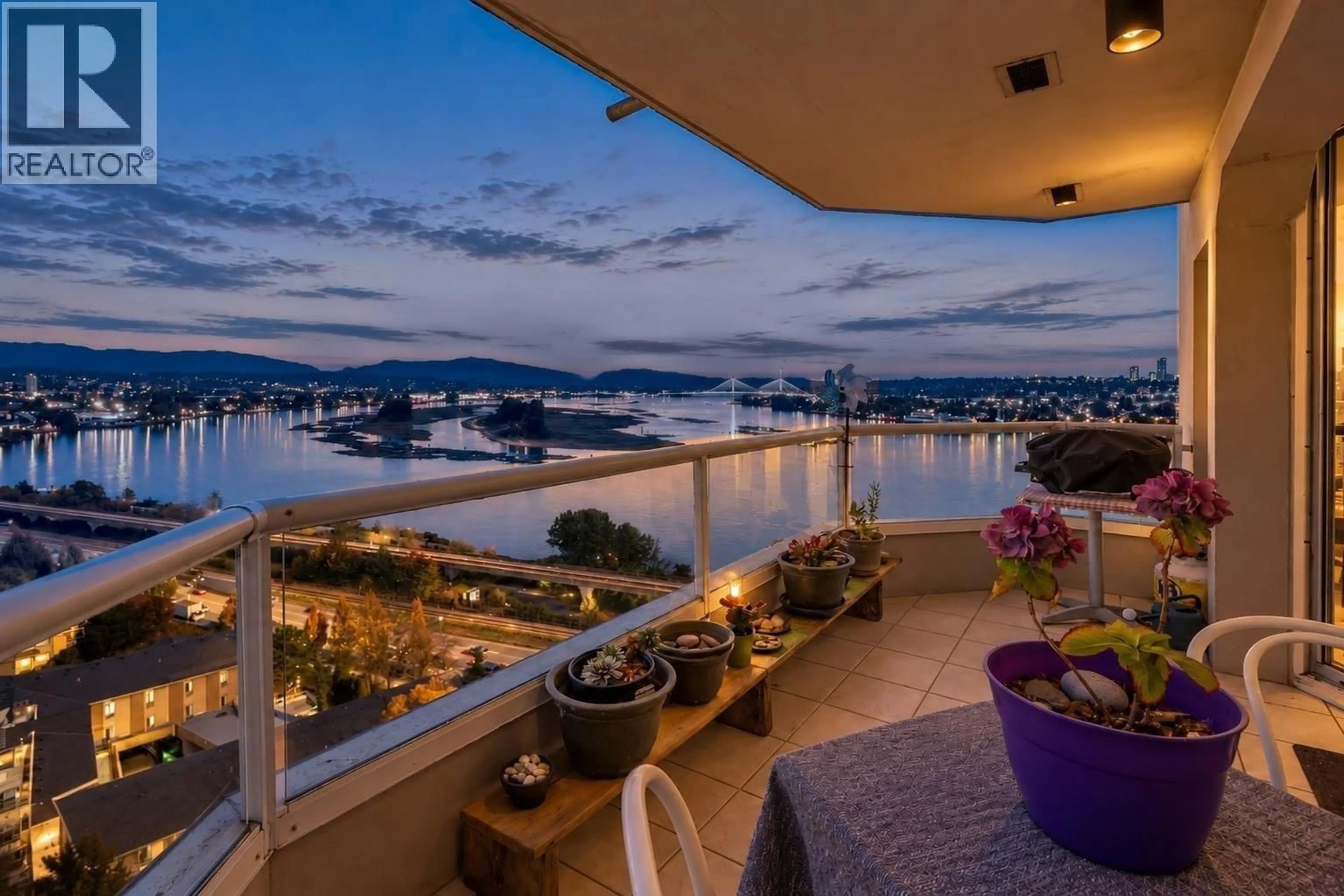 Patio, water/lake/river/ocean view for 1603 - 69 JAMIESON COURT, New Westminster British Columbia V3L5R3