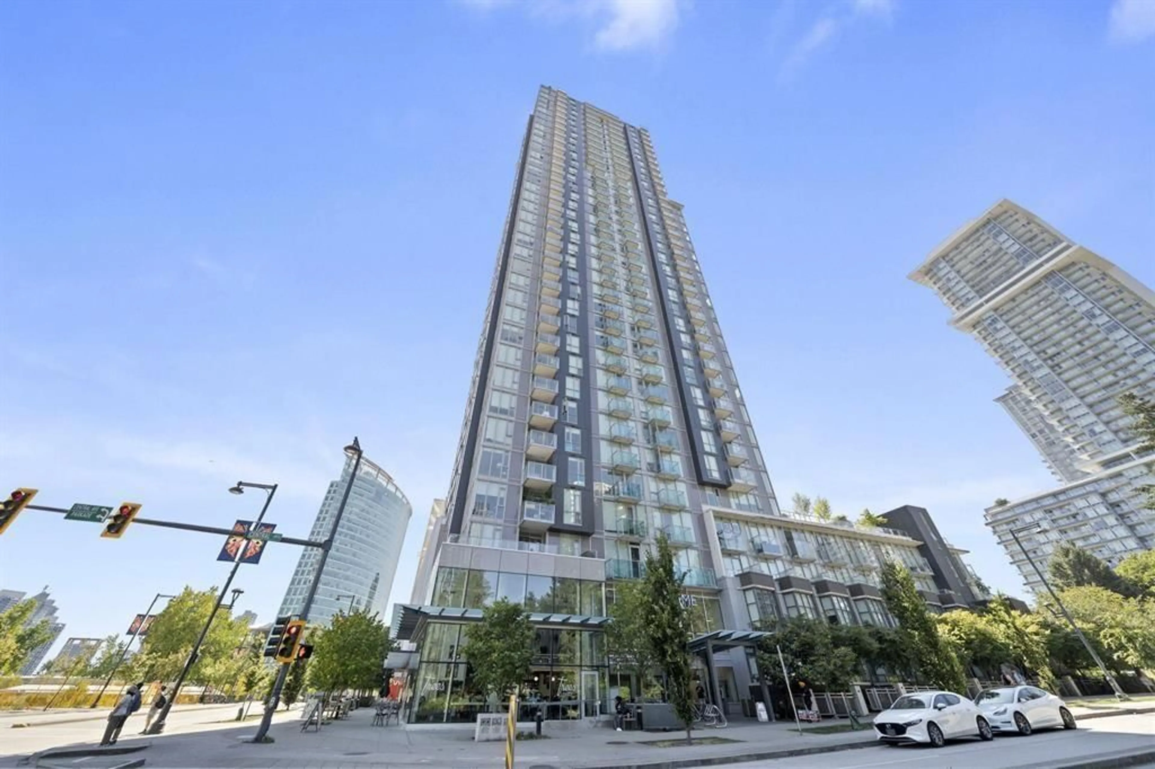 Patio, building for 2308 - 13438 CENTRAL AVENUE, Surrey British Columbia V3T0N2