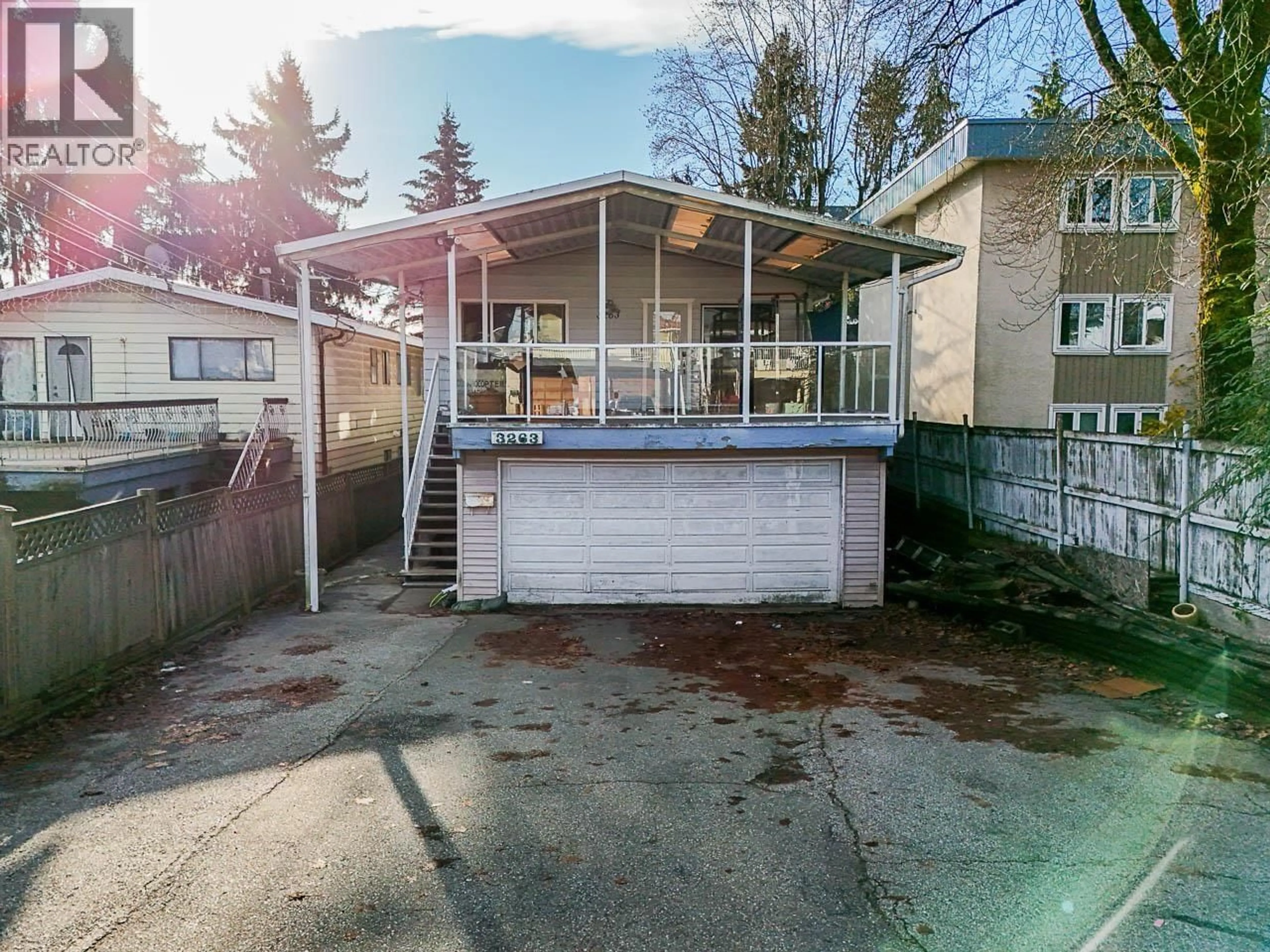 Unknown for 3263 VANNESS AVENUE, Vancouver British Columbia V5R5A7