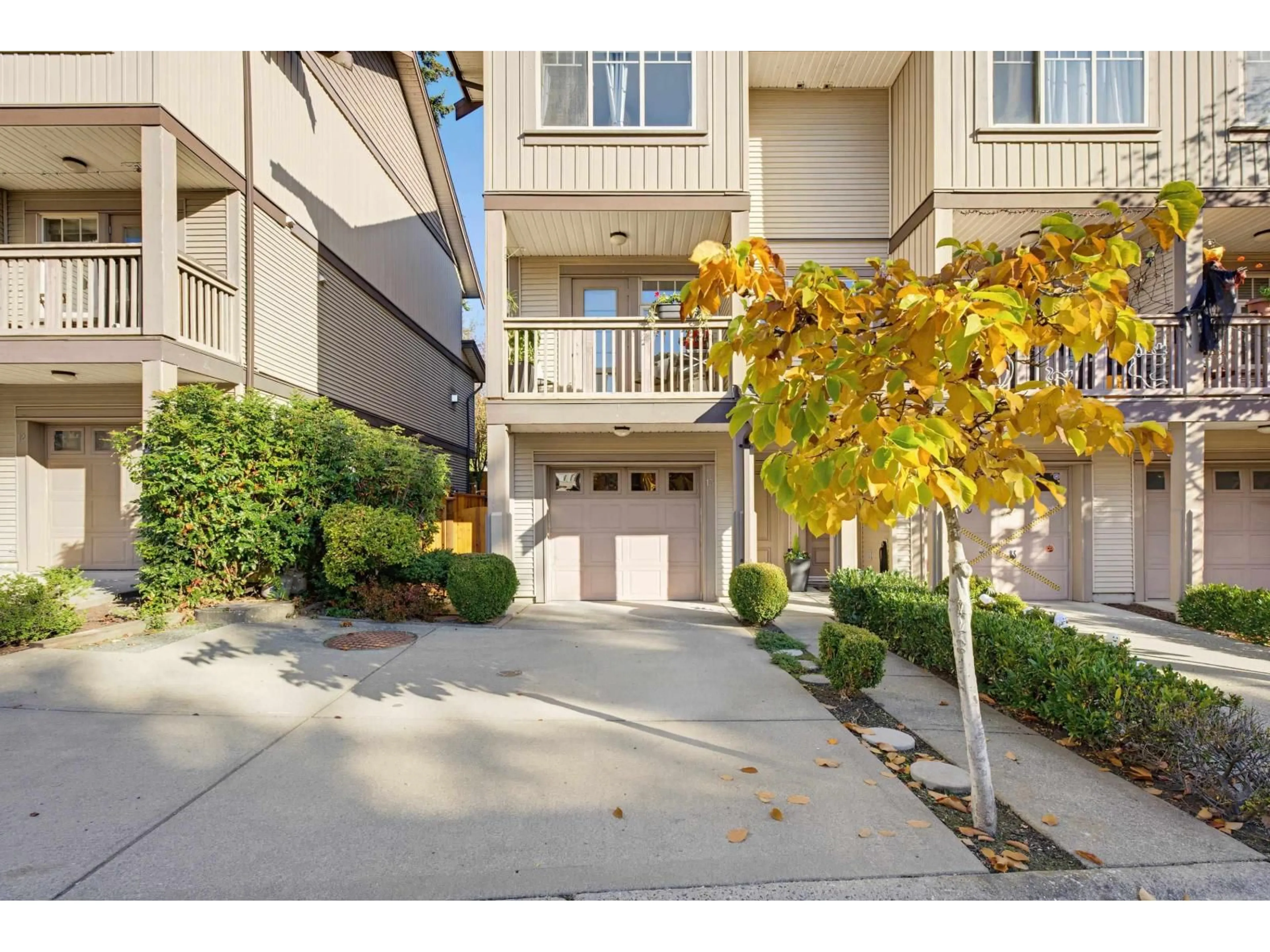 Unknown for 13 - 6238 192 STREET, Surrey British Columbia V3S0S2