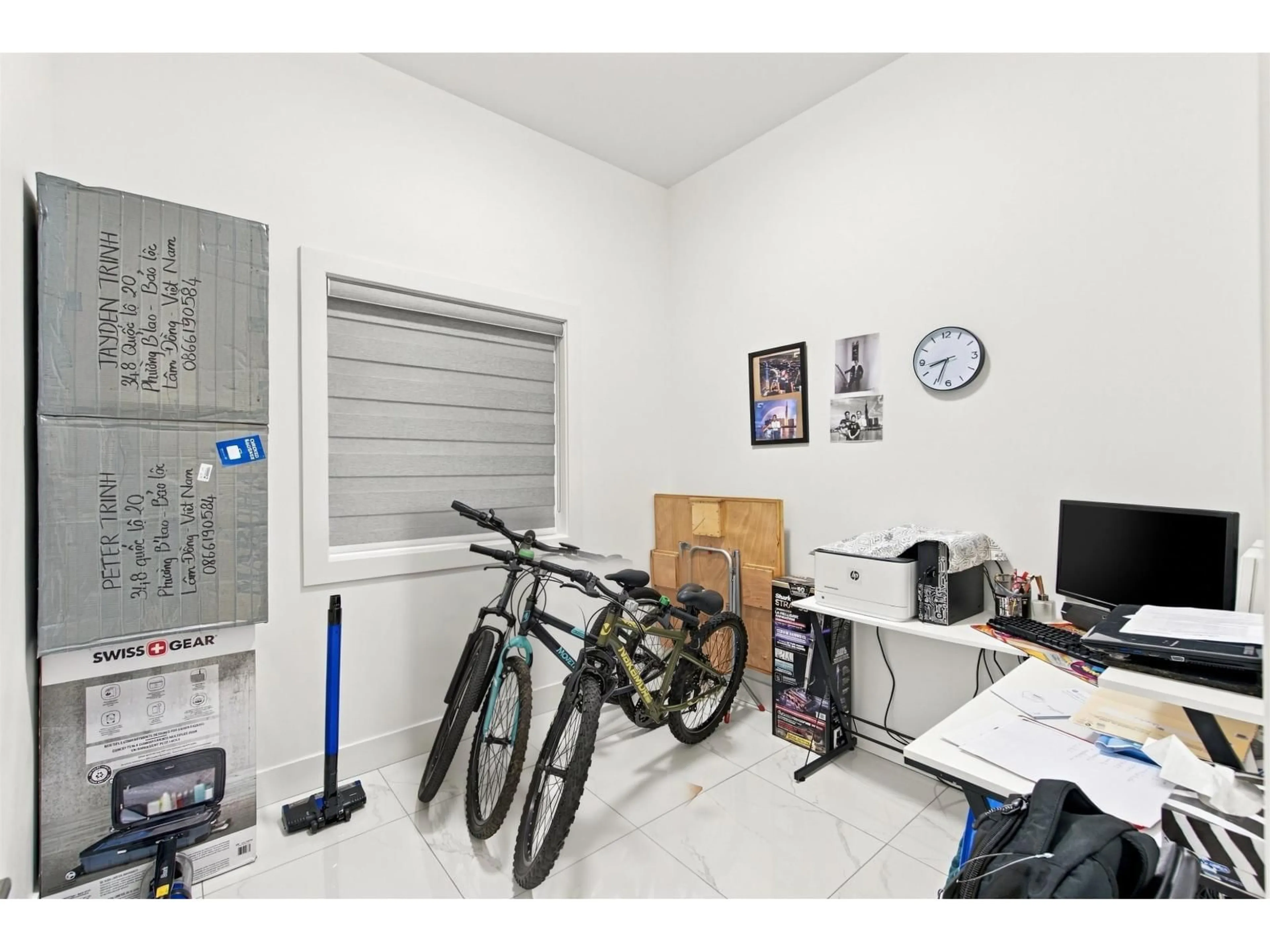 A pic of a room for 5929 140B STREET, Surrey British Columbia V3X0J3