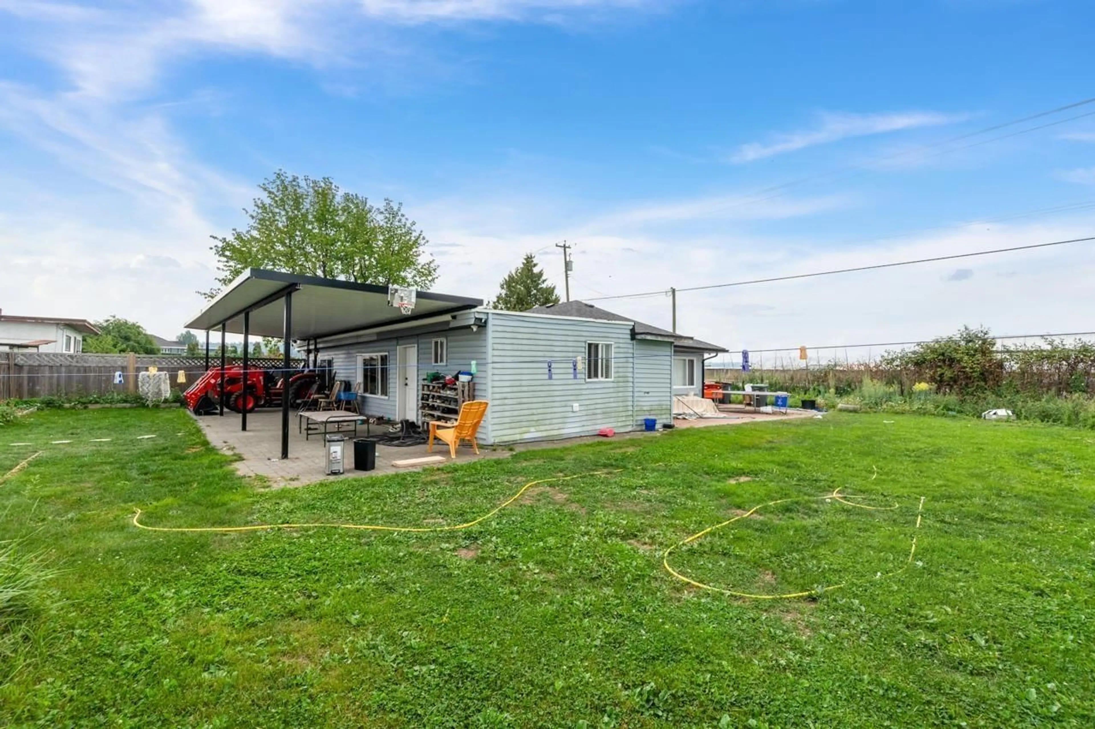 A pic from outside/outdoor area/front of a property/back of a property/a pic from drone, unknown for 3936 176 STREET, Surrey British Columbia V3Z1C4