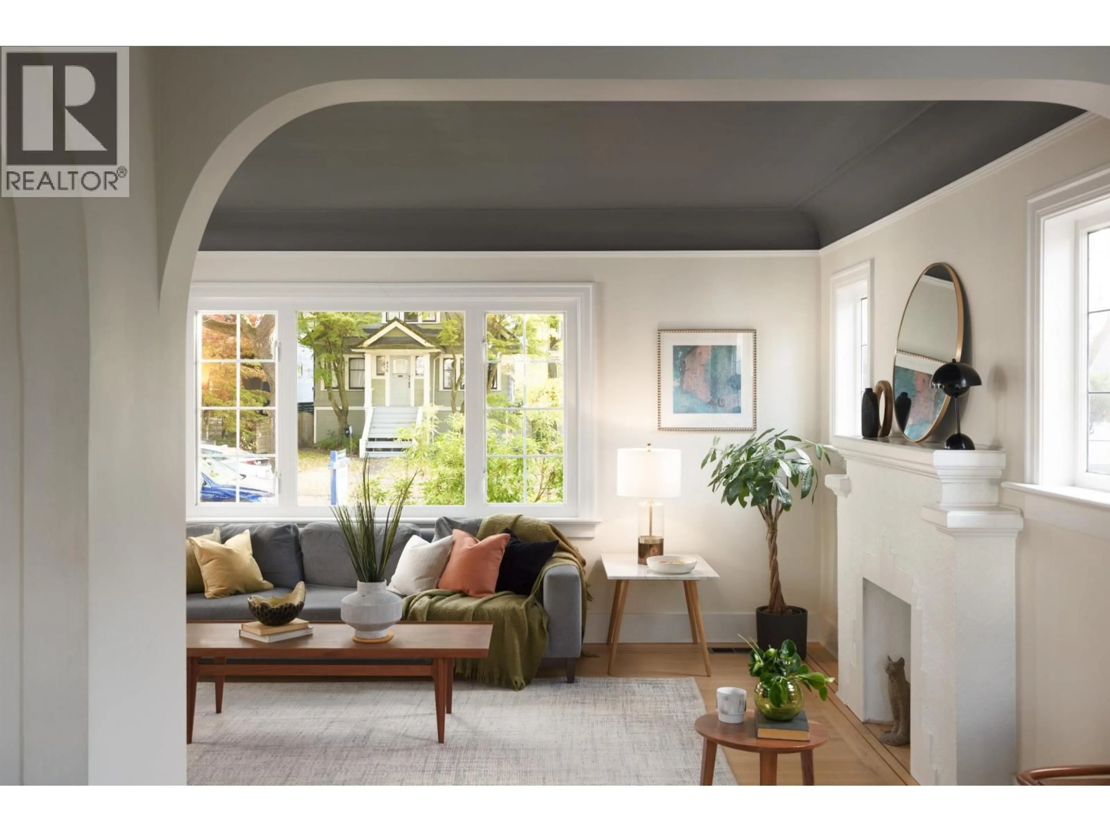 Living room with furniture, unknown for 455 22ND AVENUE, Vancouver British Columbia V5Y2G6
