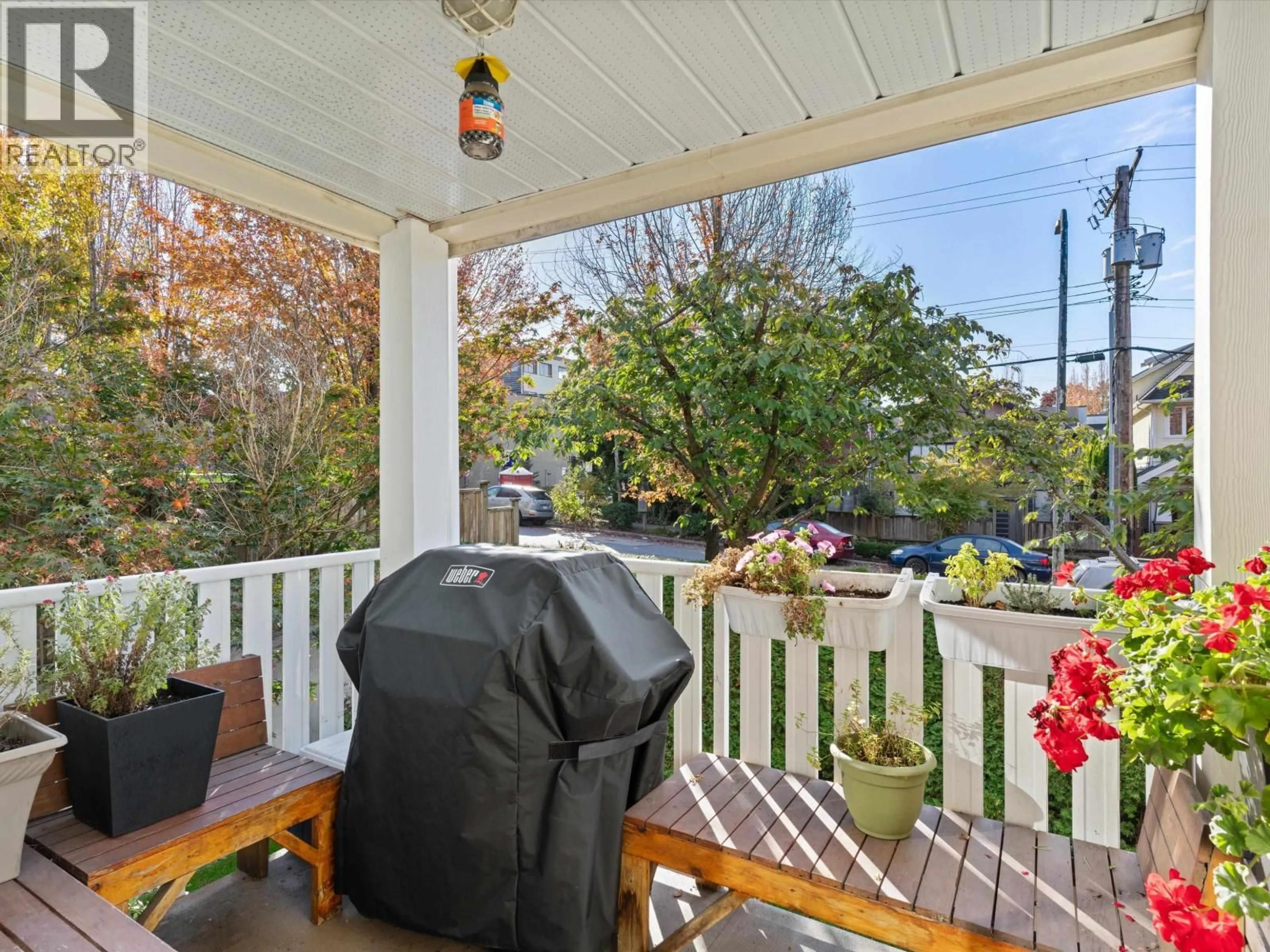 Patio, street for 204 - 1623 2ND AVENUE, Vancouver British Columbia V5N1E1
