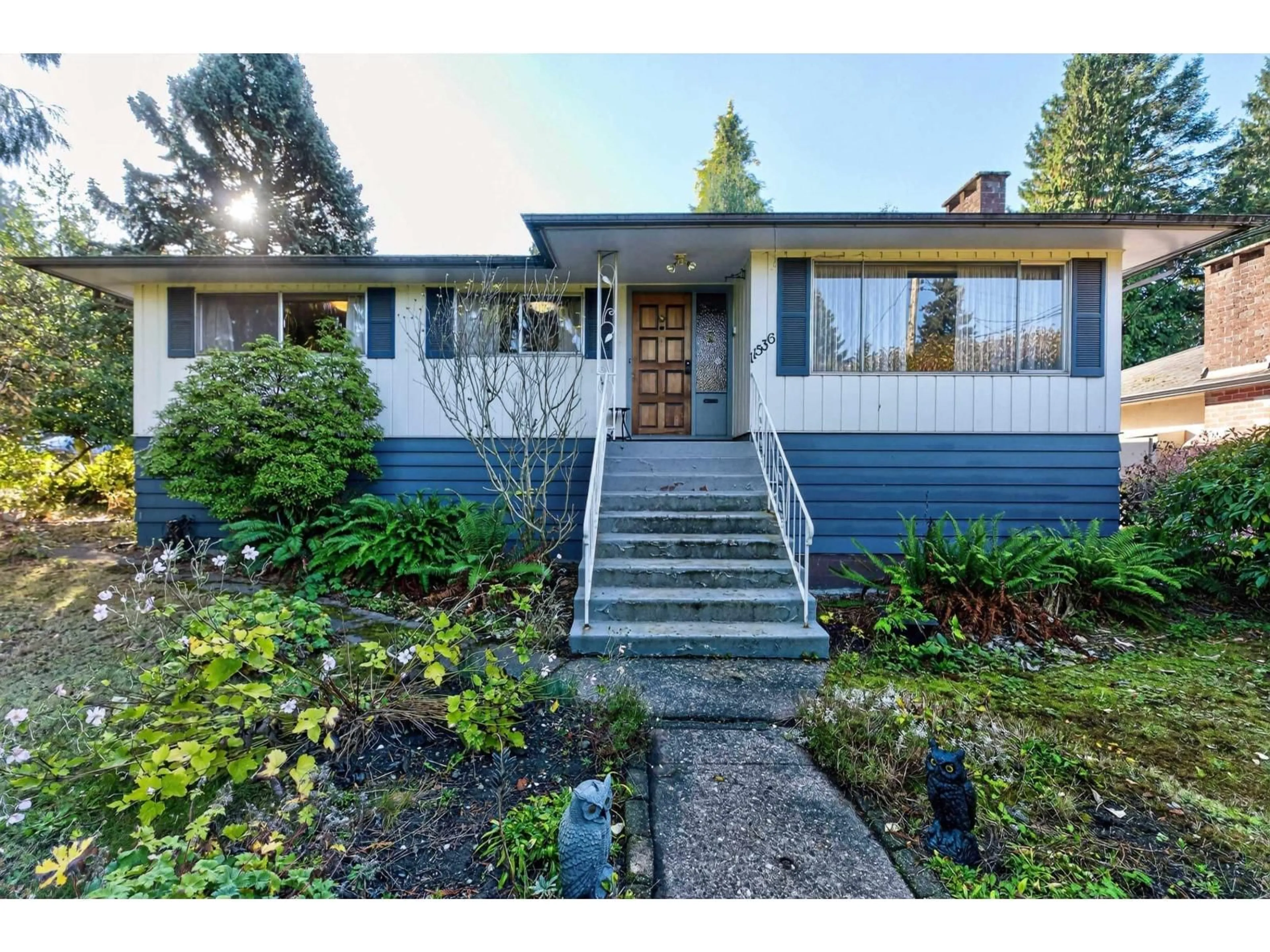 Home with vinyl exterior material, street for 11536 93 AVENUE, Delta British Columbia V4C3N4