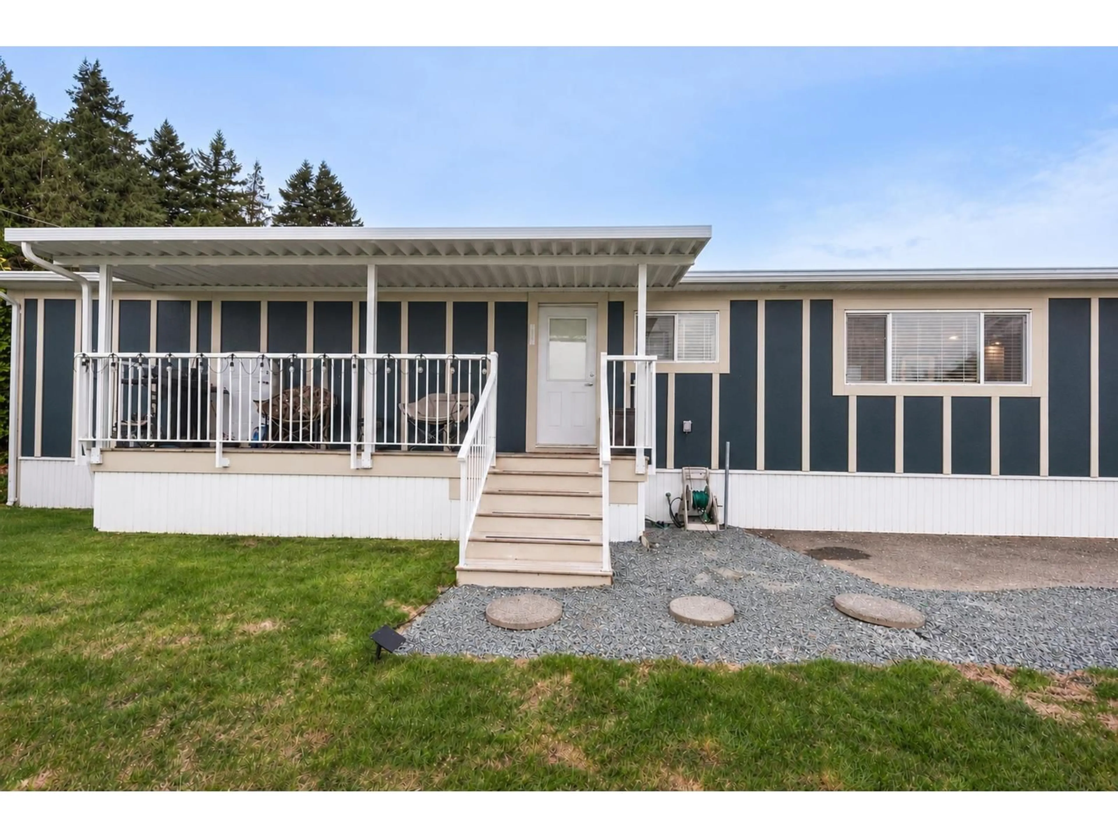 Home with vinyl exterior material, unknown for 78 - 5742 UNSWORTH ROAD, Chilliwack British Columbia V2R3A2