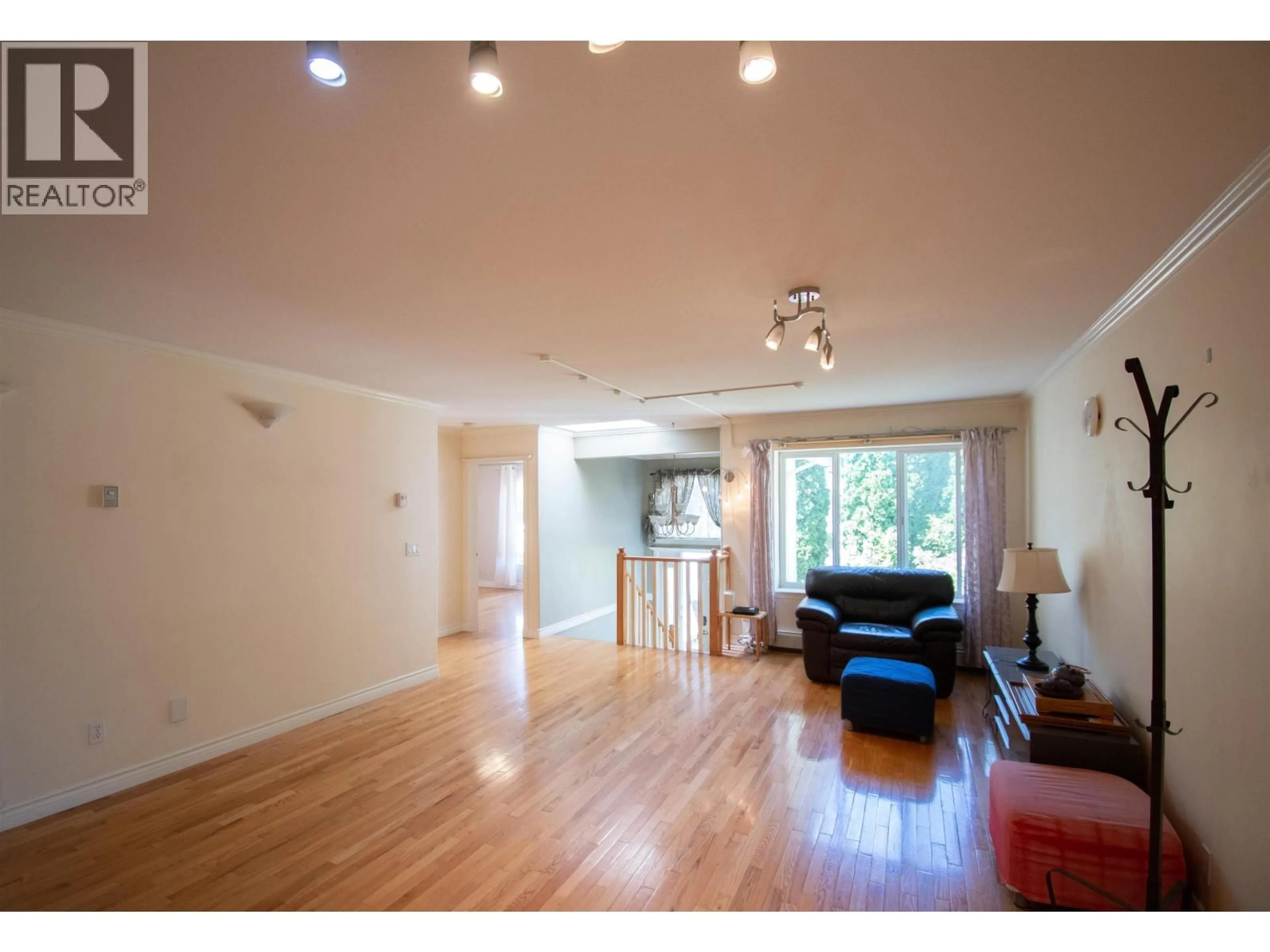 Unknown for 7546 12TH AVENUE, Burnaby British Columbia V3N2K1