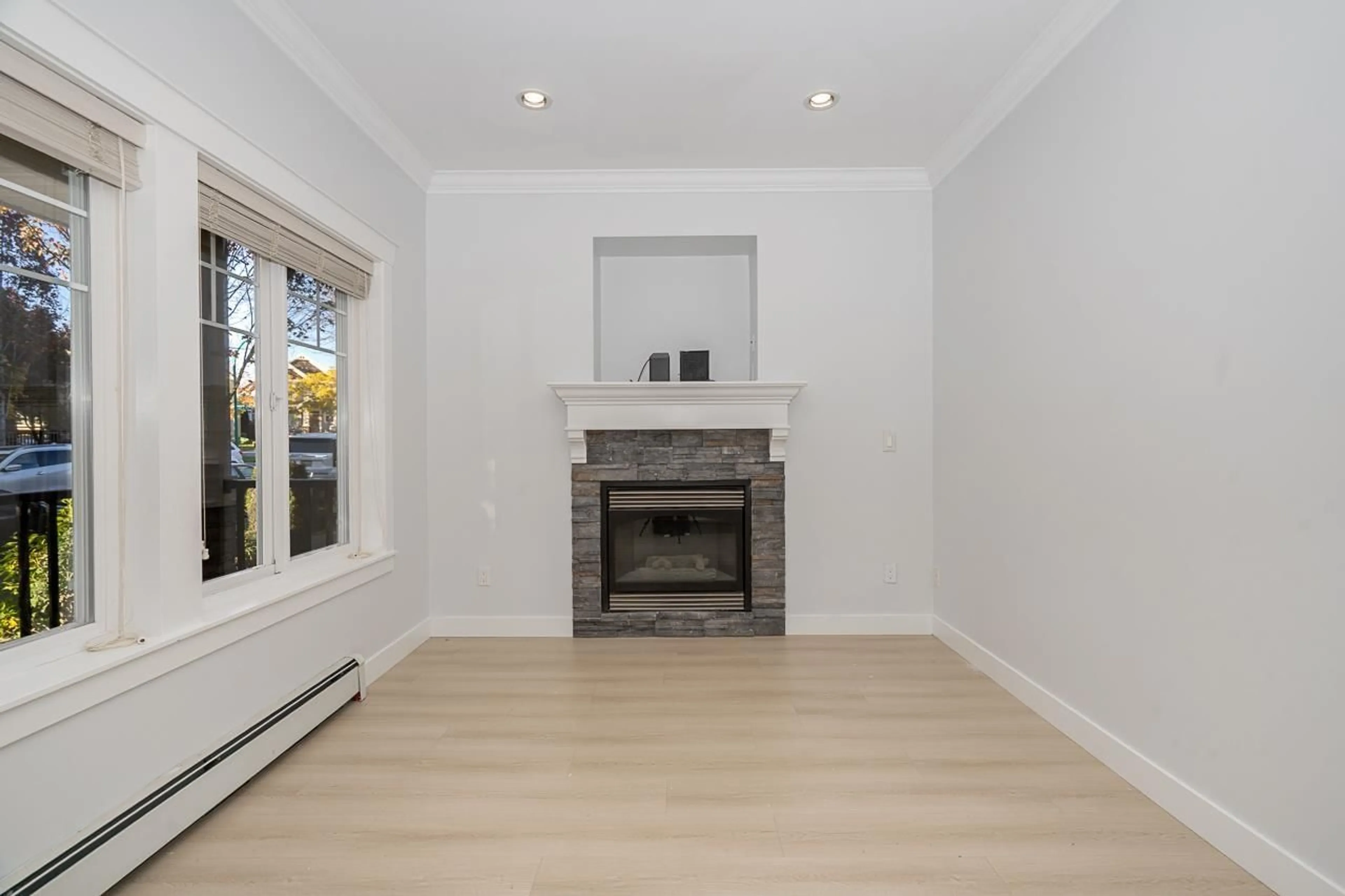 A pic of a room for 6732 191A STREET, Surrey British Columbia V4N6A4