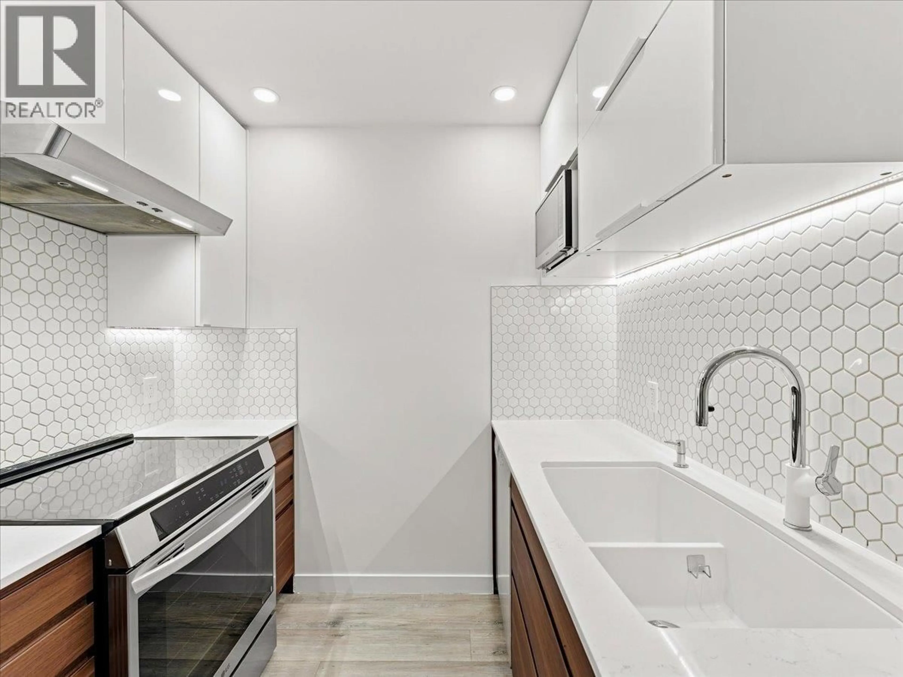 Standard kitchen, ceramic/tile floor for 203 - 1729 GEORGIA STREET, Vancouver British Columbia V5L2B3