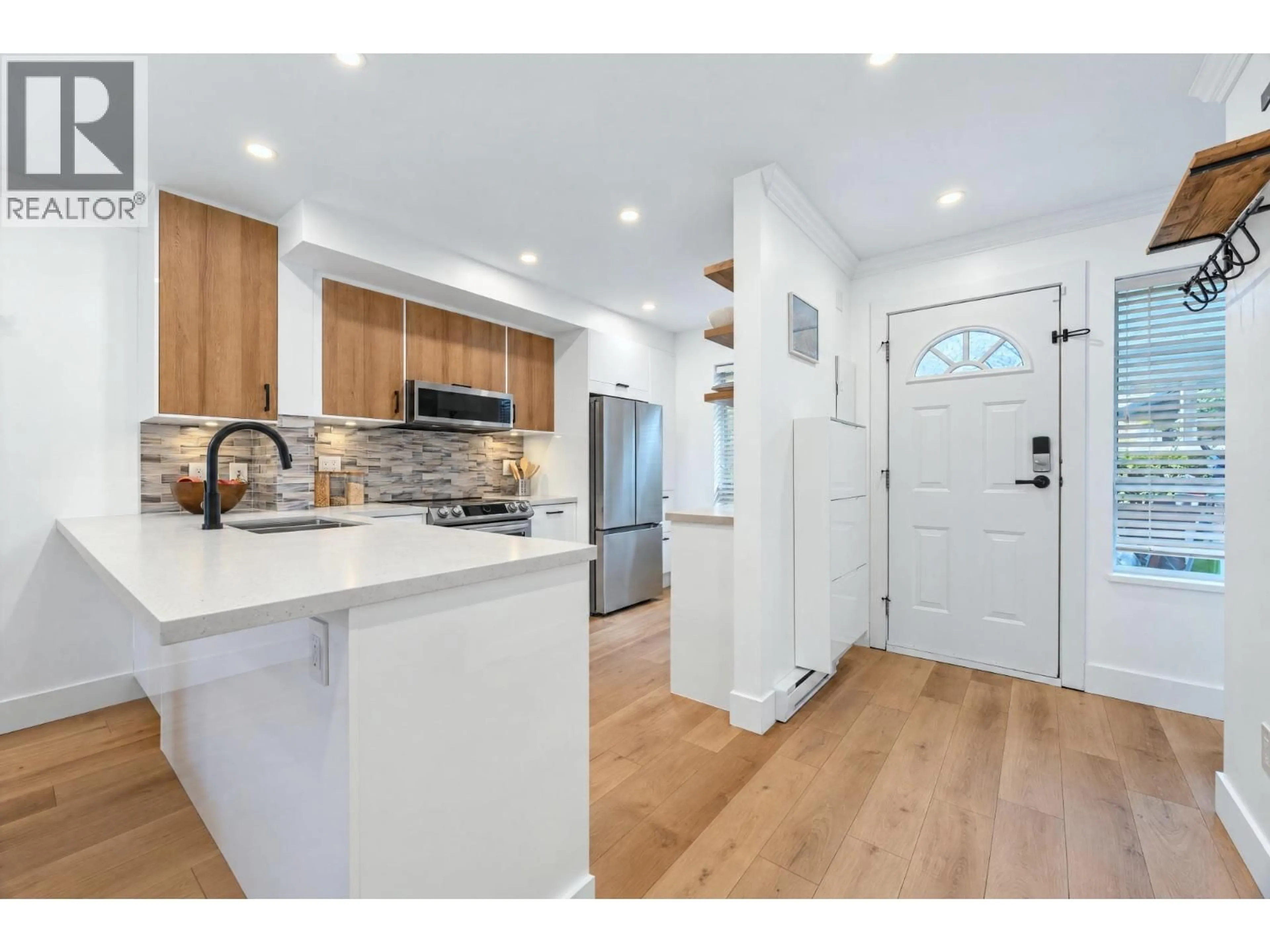 Open concept kitchen, unknown for 29 - 4311 SOPHIA STREET, Vancouver British Columbia V5V3V6