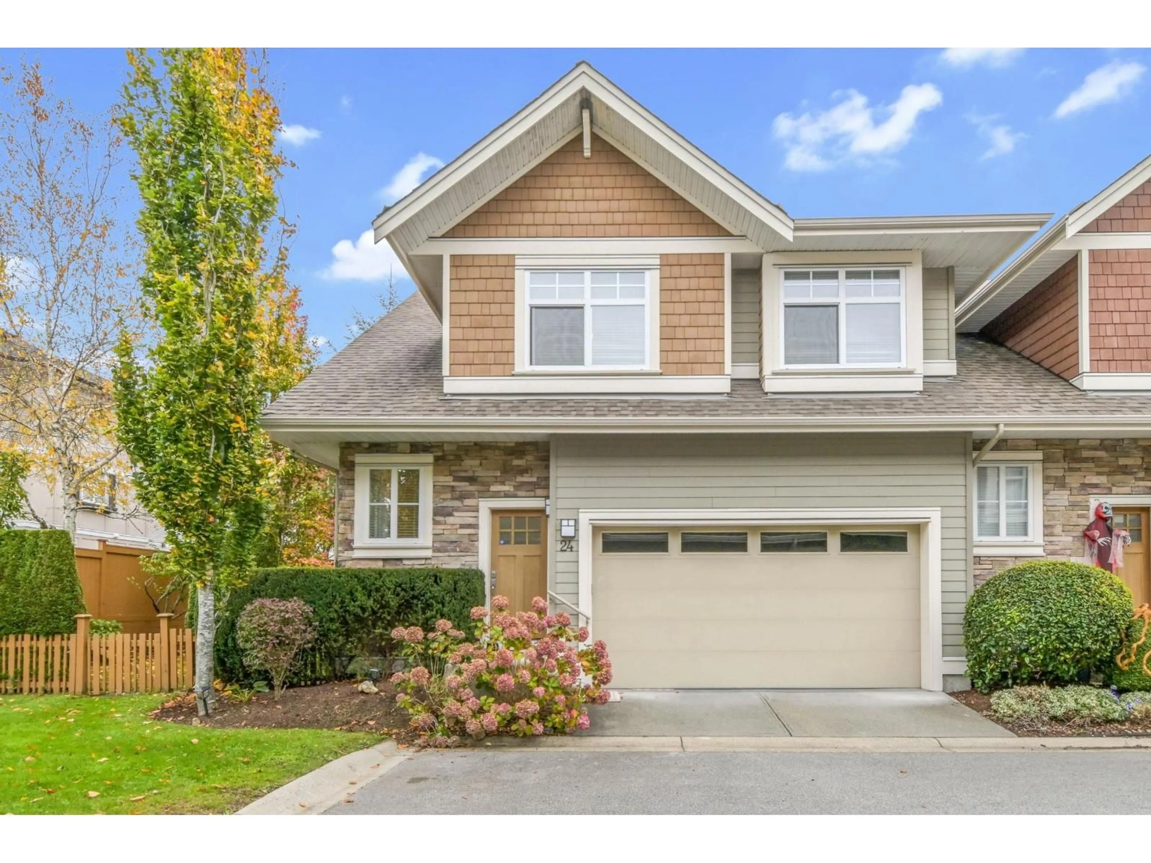 Home with vinyl exterior material, street for 24 - 2456 163 STREET, Surrey British Columbia V3Z8B8