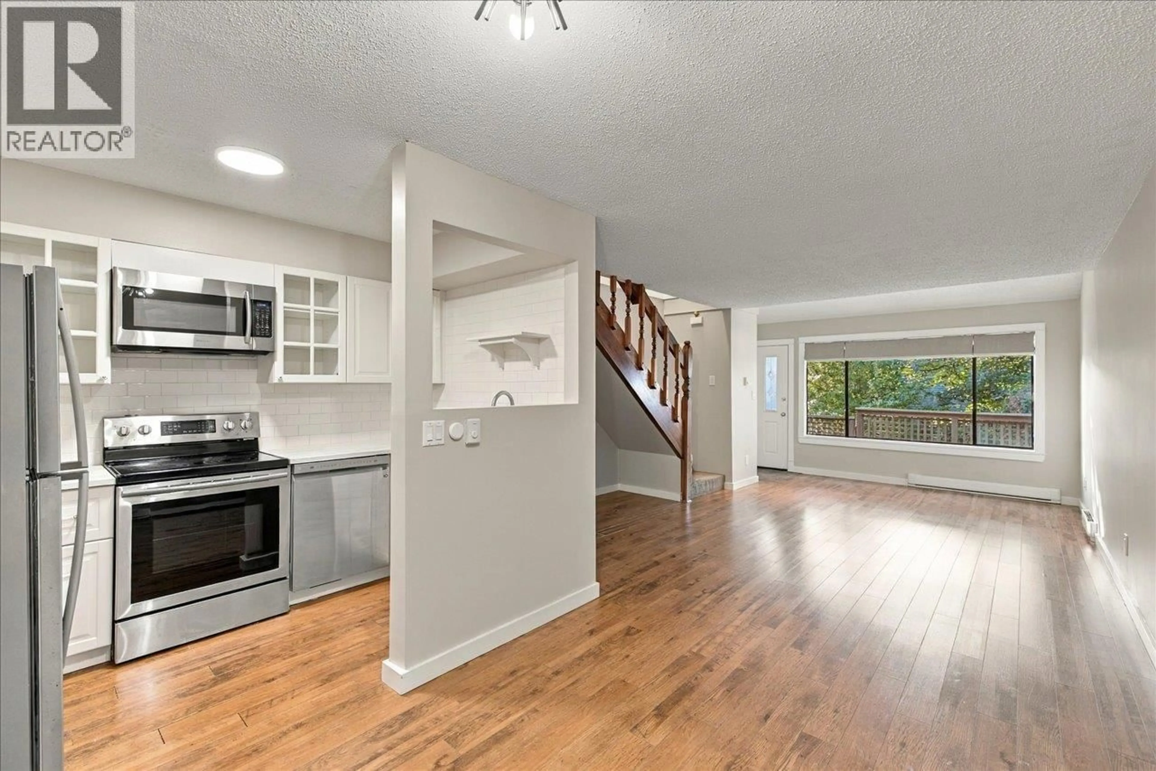 Open concept kitchen, unknown for 4904 47A AVENUE, Delta British Columbia V4K1T4