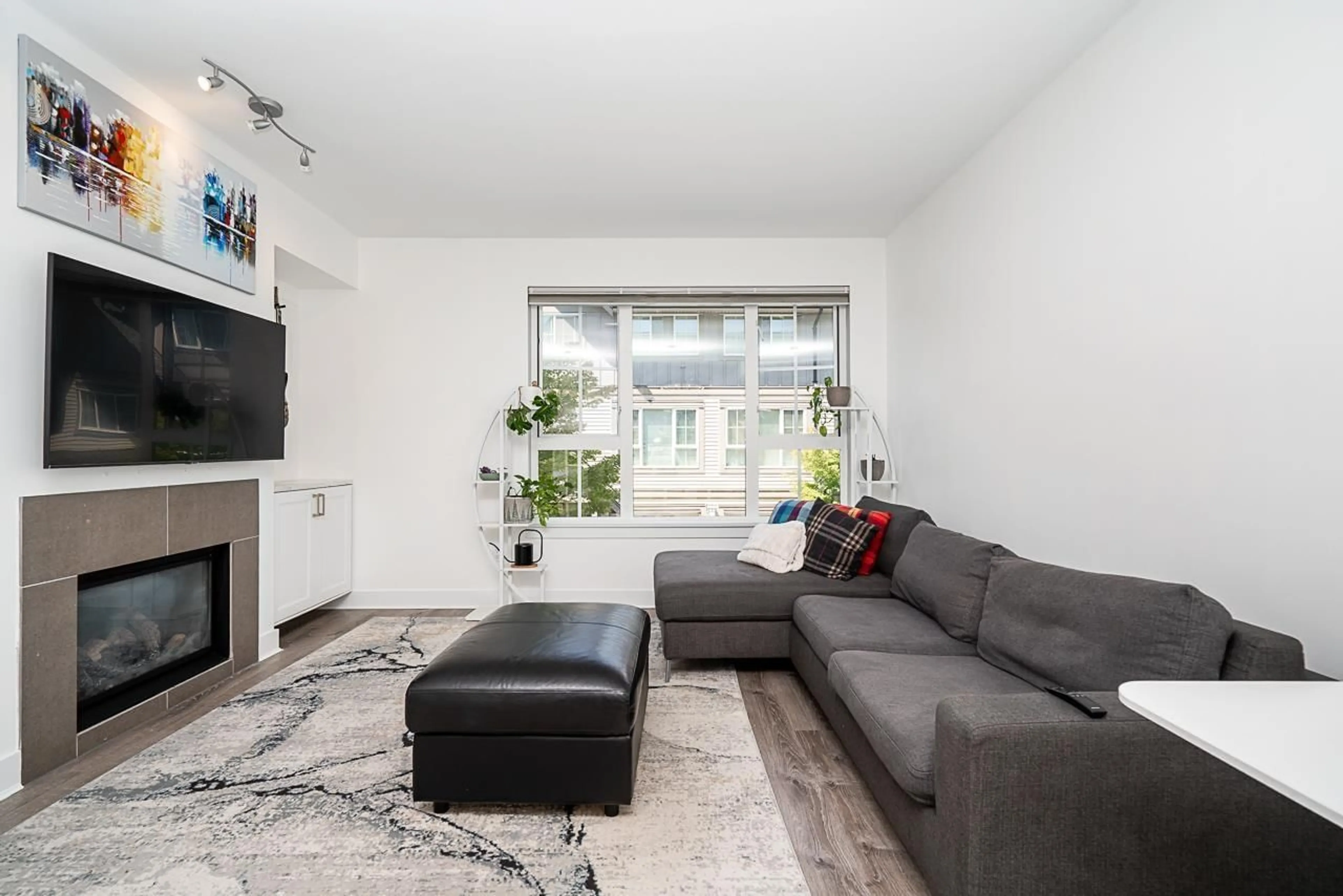 Living room with furniture, unknown for 229 - 2501 161A STREET, Surrey British Columbia V3Z7Y6