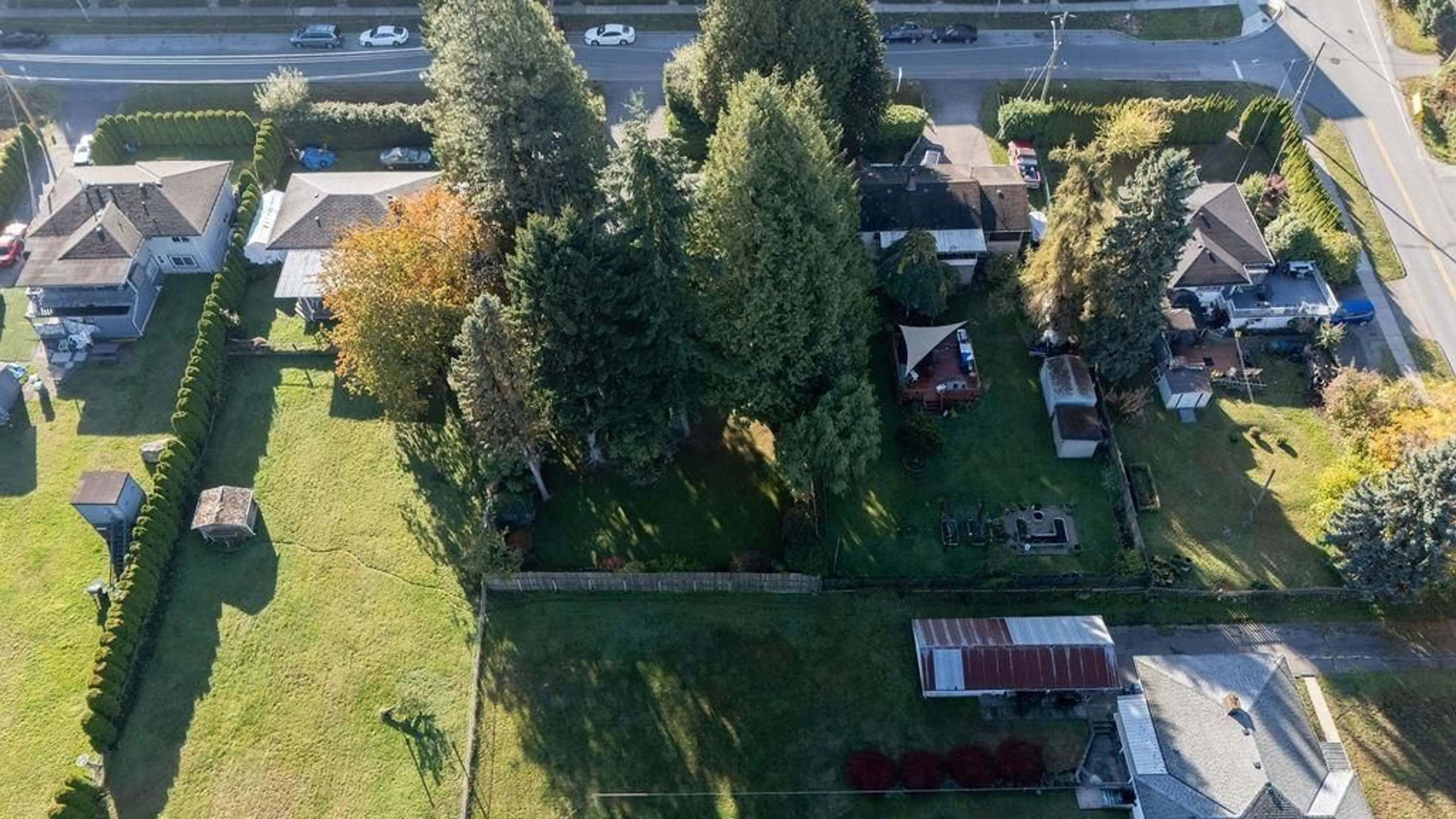 A pic from outside/outdoor area/front of a property/back of a property/a pic from drone, unknown for 13231 112B AVENUE, Surrey British Columbia V3R2H4
