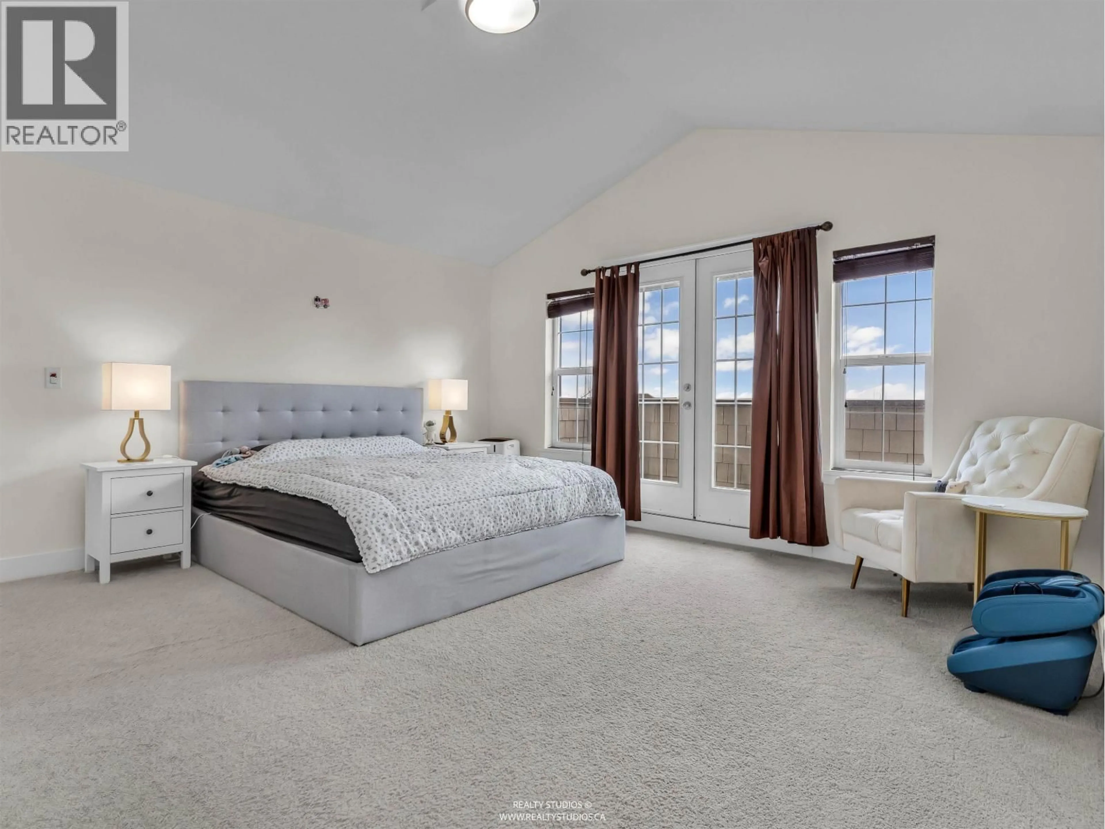 Bedroom with bed, carpet floor for 3469 STEPHENS COURT, Coquitlam British Columbia V3E0H8