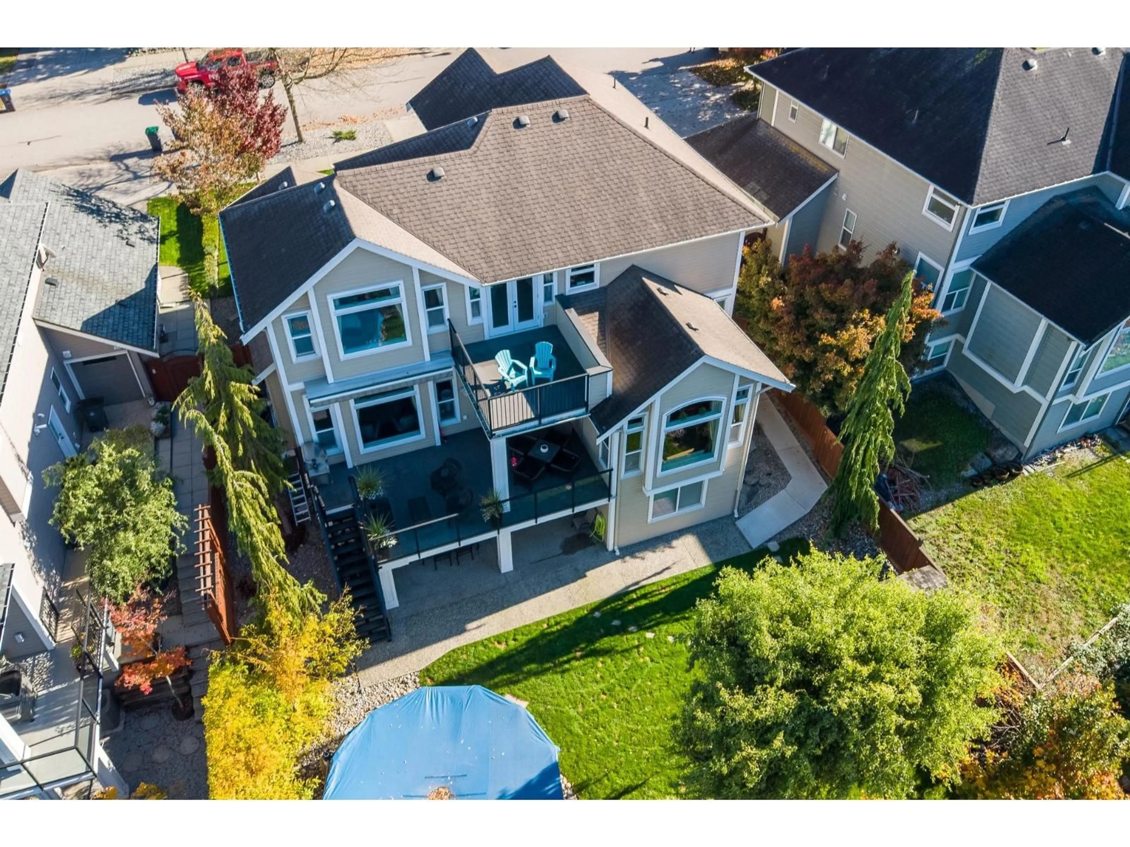 A pic from outside/outdoor area/front of a property/back of a property/a pic from drone, street for 6061 163 STREET, Surrey British Columbia V3S1S5