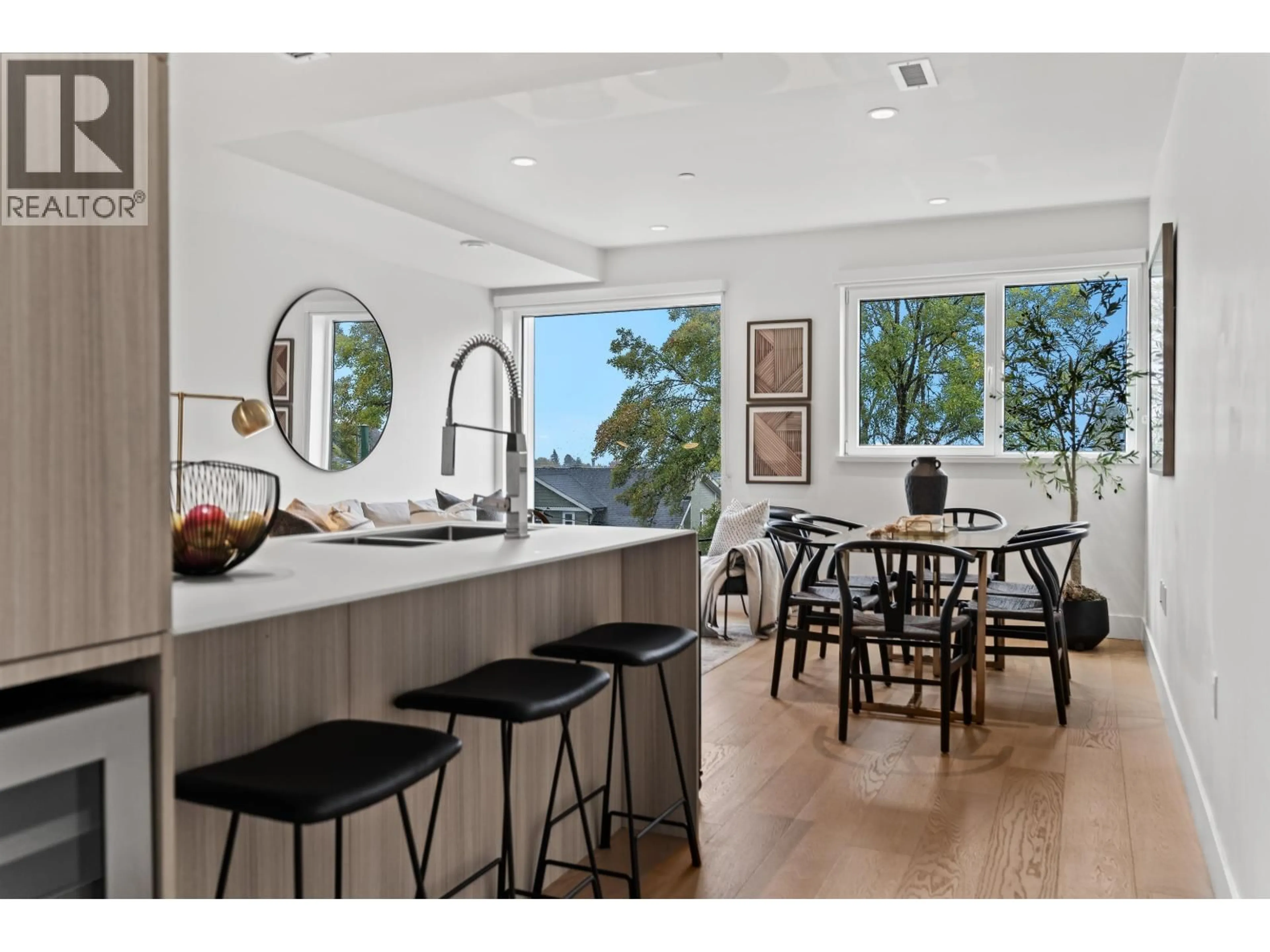 Open concept kitchen, unknown for 140 WOODSTOCK AVENUE, Vancouver British Columbia V5Y0N1