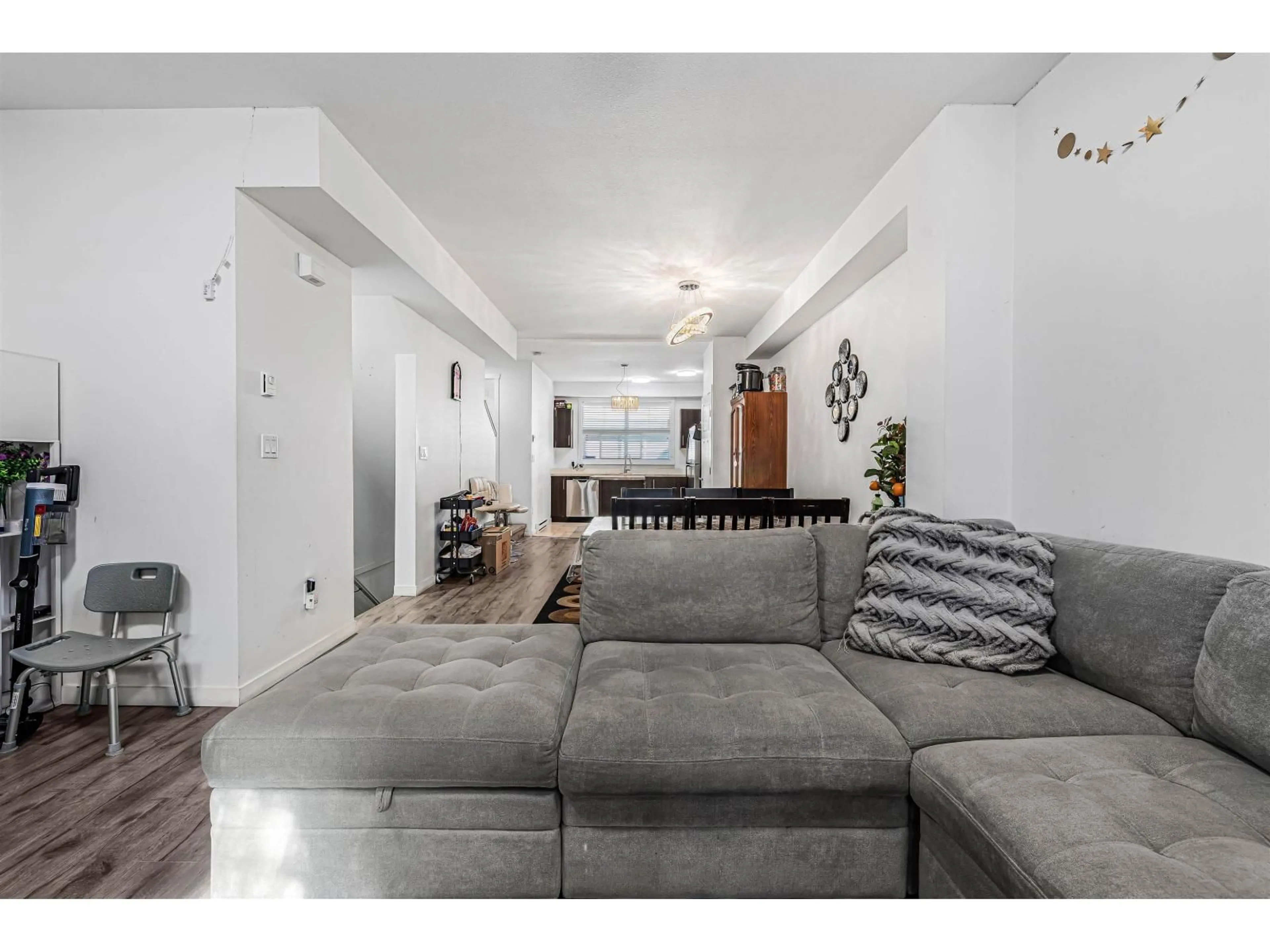 Living room with furniture, unknown for 50 - 6123 138 STREET, Surrey British Columbia V3X1E8