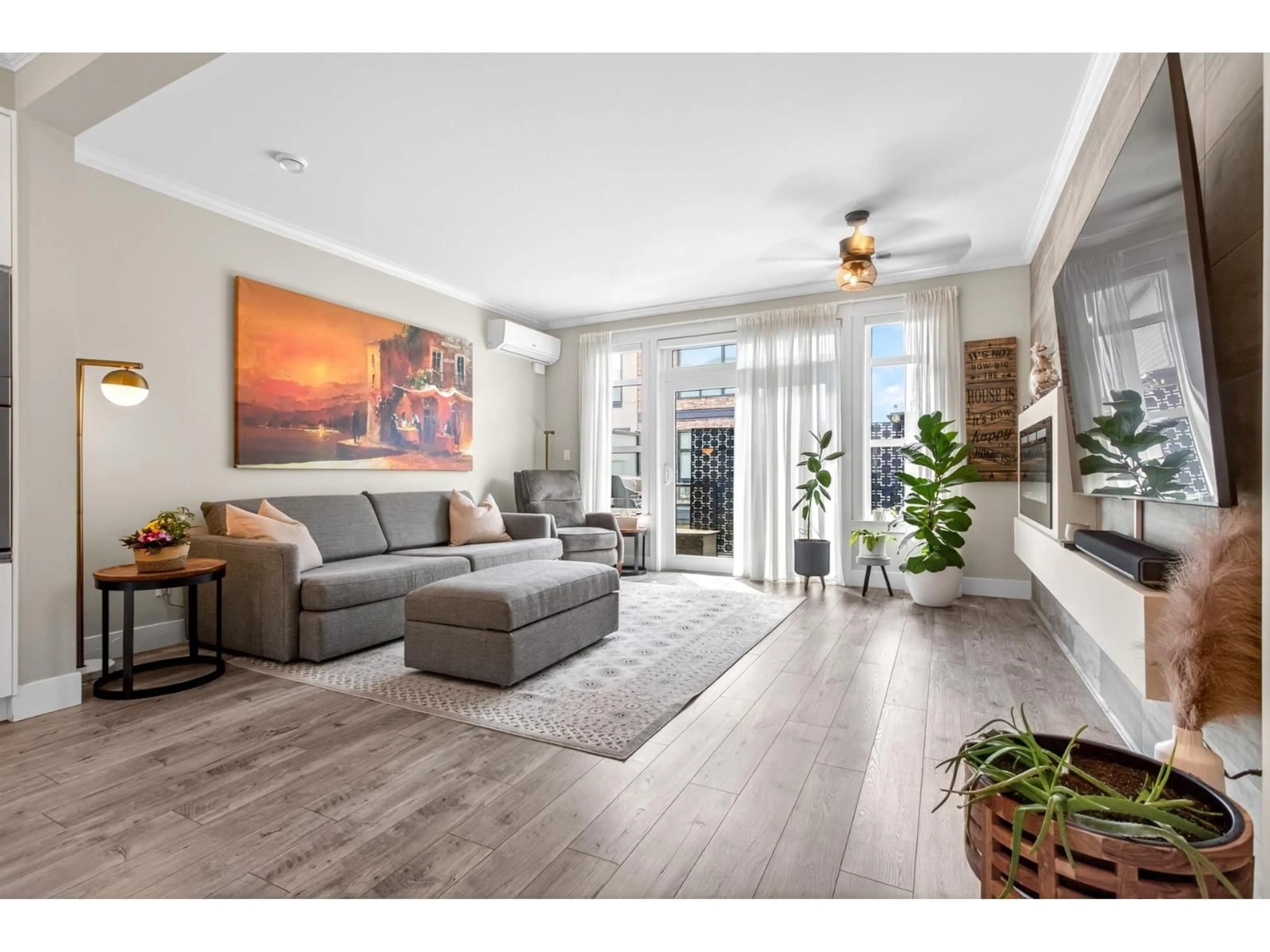 Living room with furniture, unknown for 111 - 16488 64 AVENUE, Surrey British Columbia V3S6X6