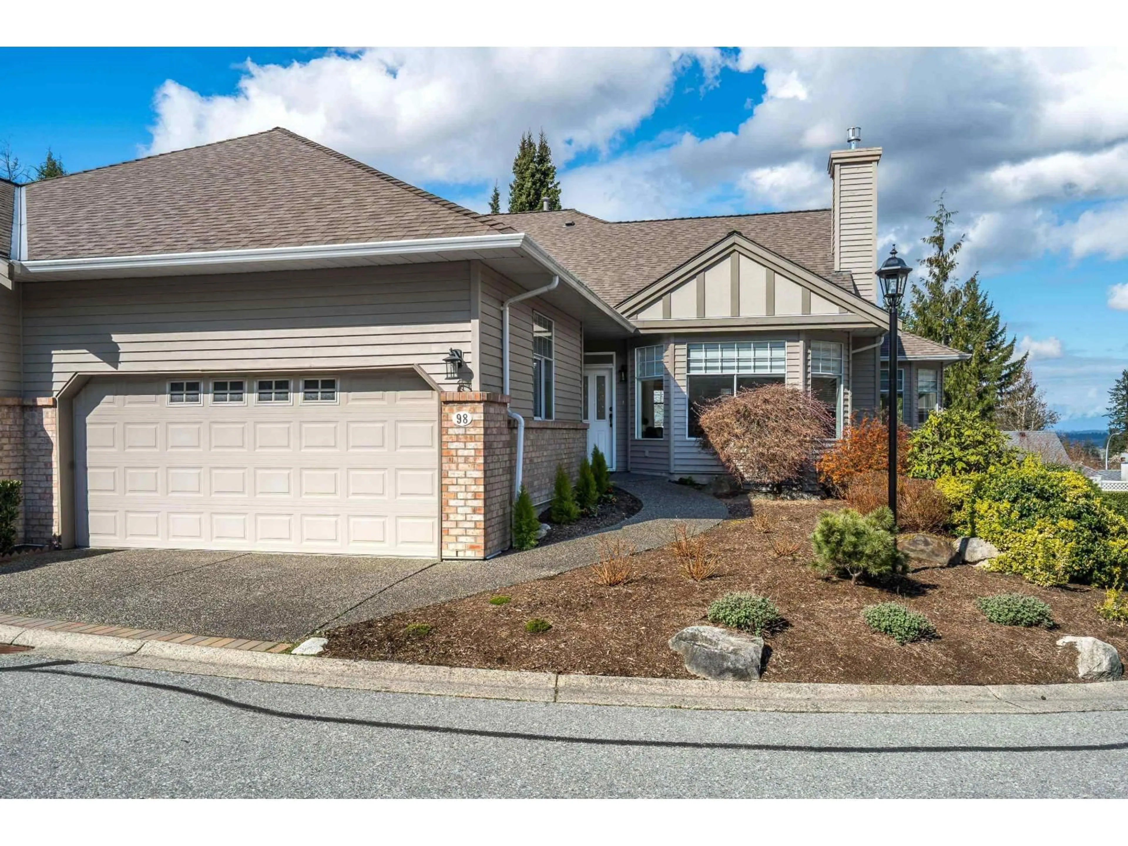 Unknown for 98 - 2533 152 STREET, Surrey British Columbia V4P1N4