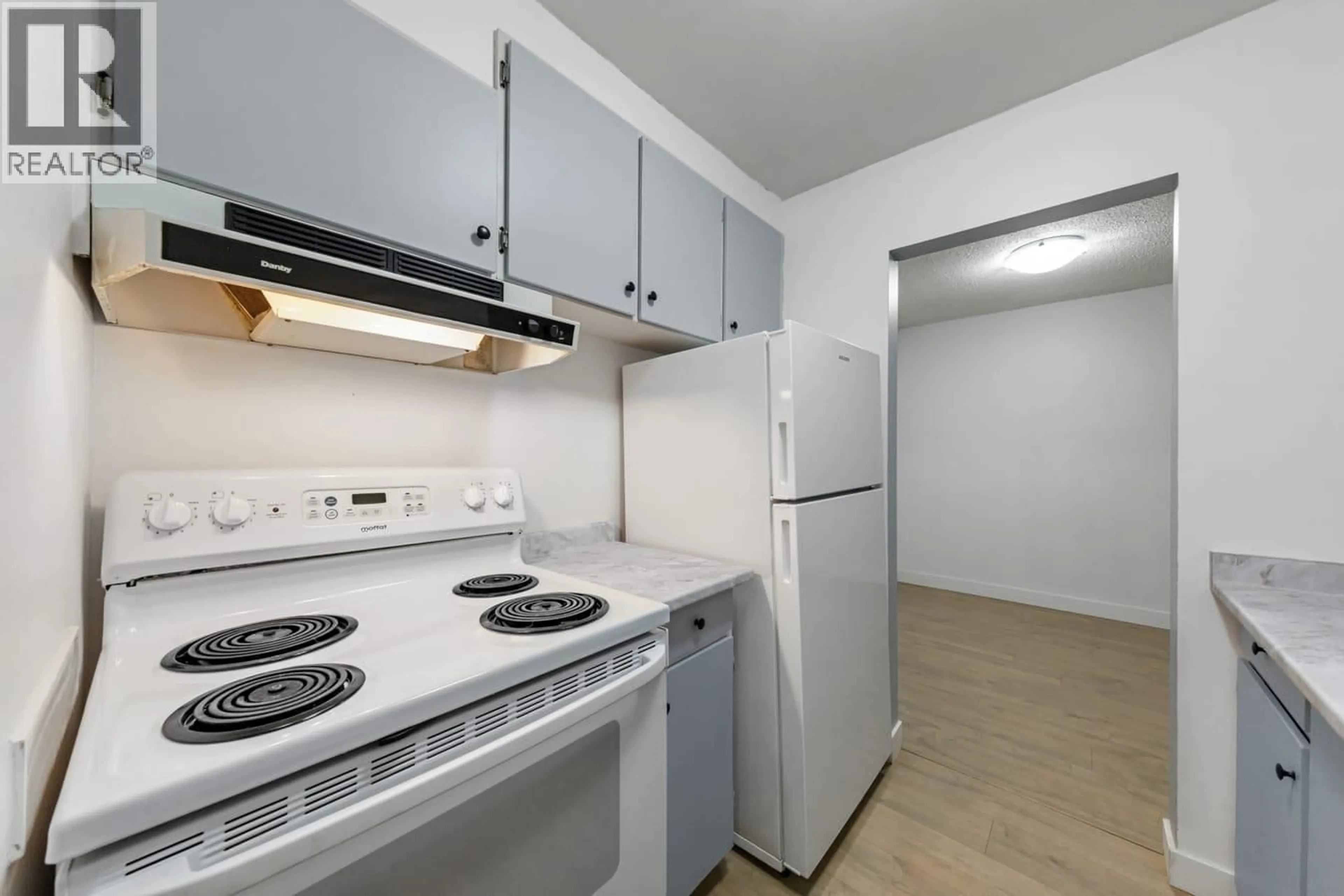 Standard kitchen, unknown for 339 - 204 WESTHILL PLACE, Port Moody British Columbia V3H1V2