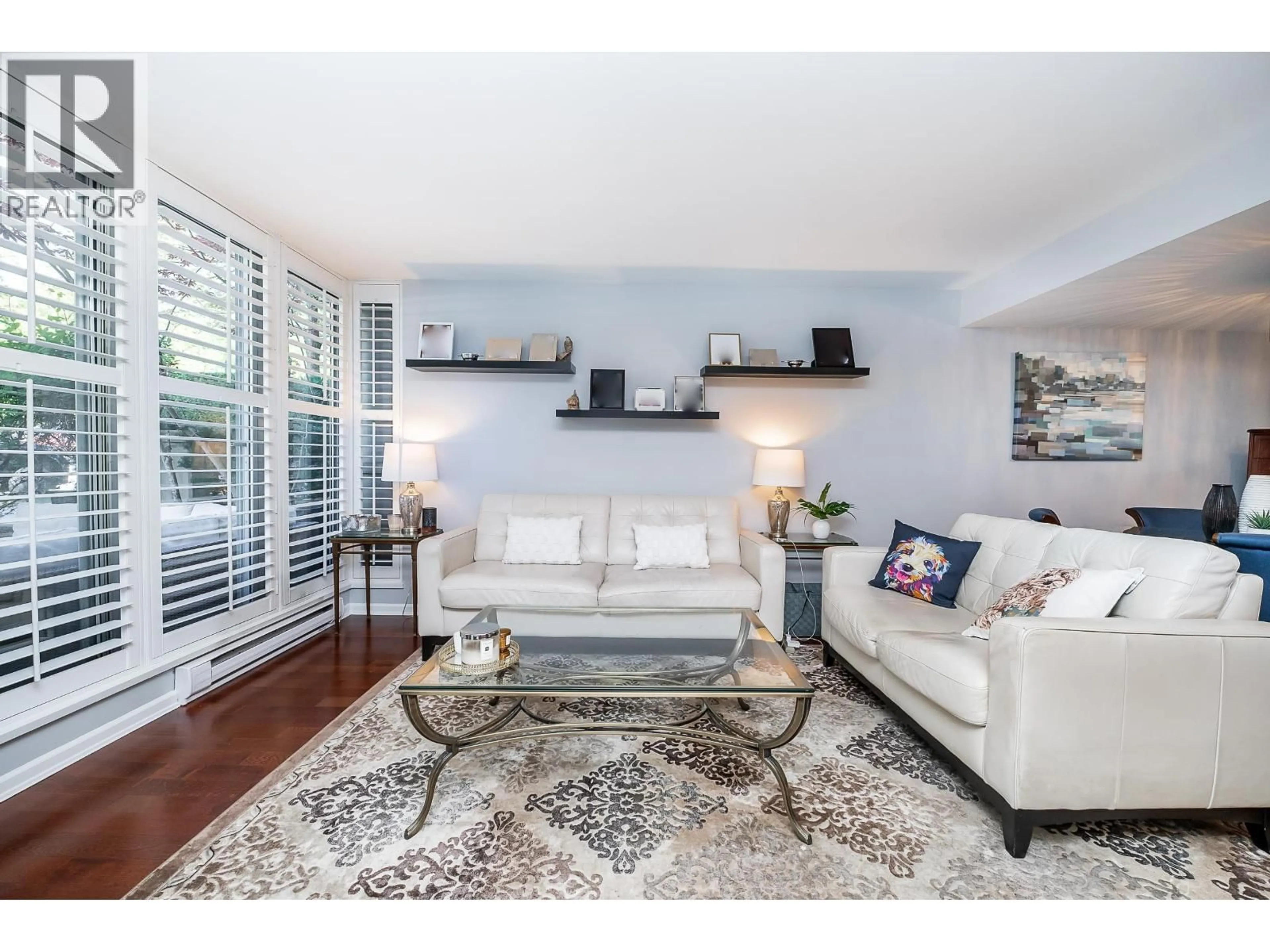 Living room with furniture, wood/laminate floor for 3 - 290 NEWPORT DRIVE, Port Moody British Columbia V3H5N2