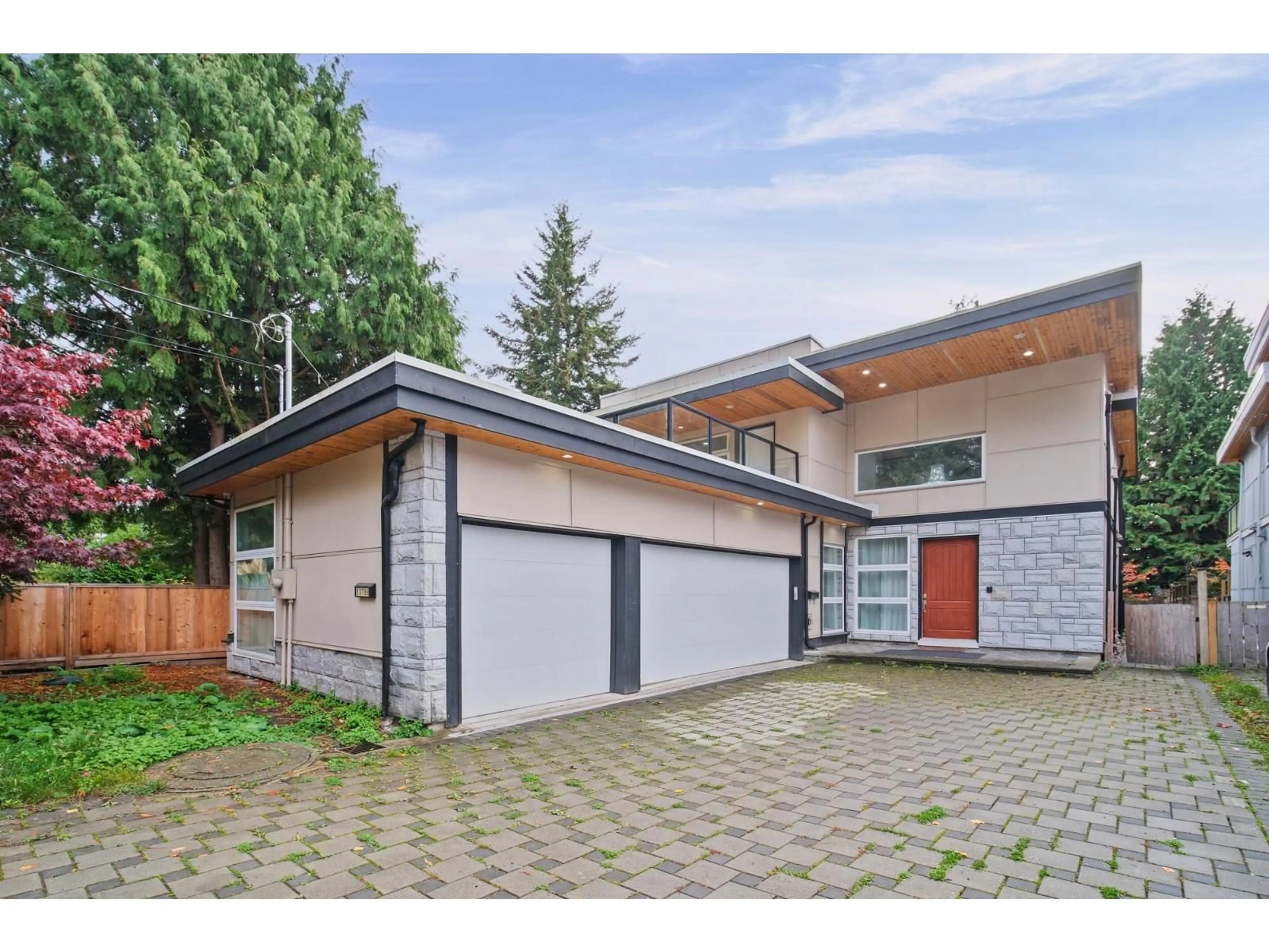 Unknown for 13766 NORTH BLUFF ROAD, White Rock British Columbia V4B3B9