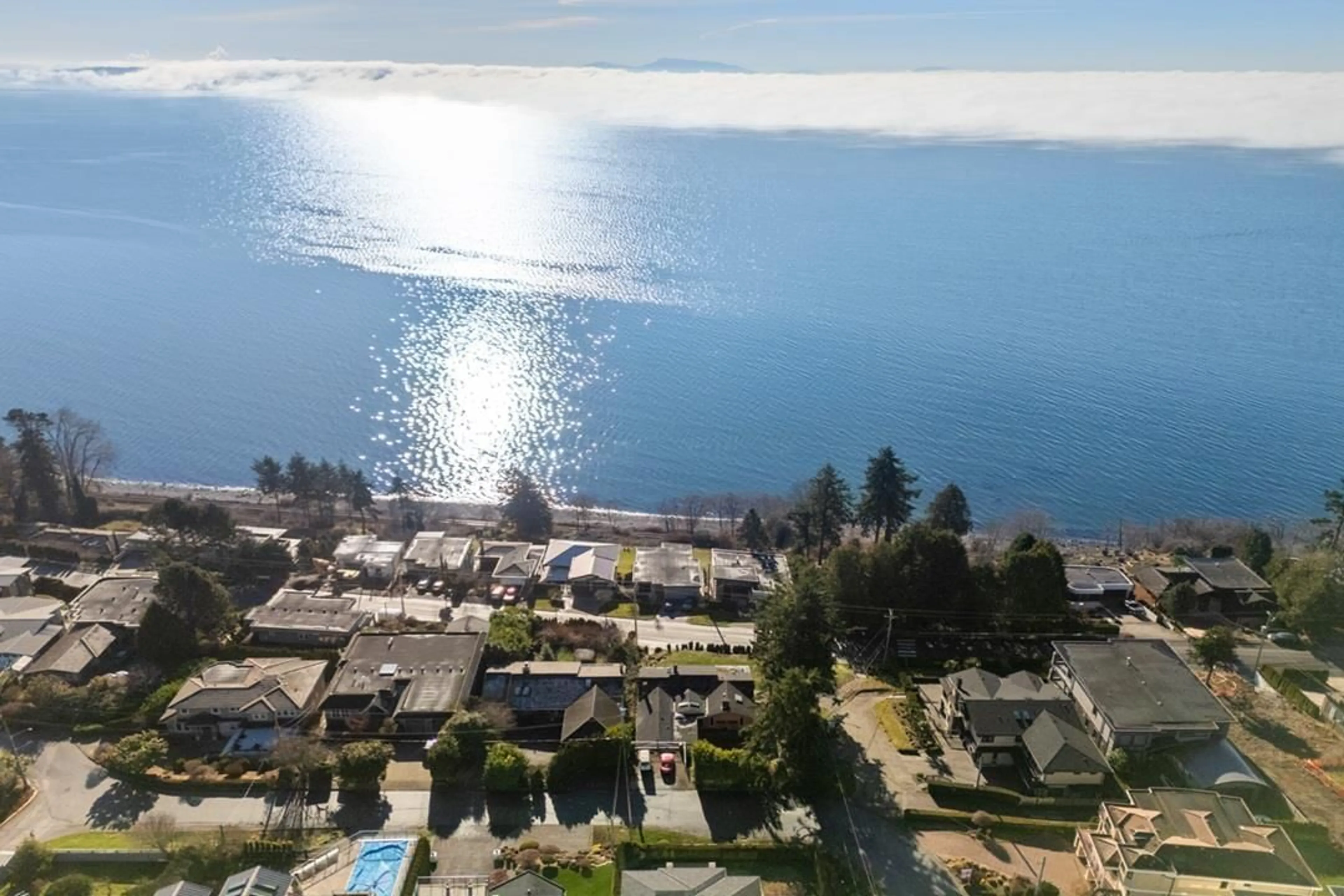 A pic from outside/outdoor area/front of a property/back of a property/a pic from drone, water/lake/river/ocean view for 14310 SUNSET DRIVE, White Rock British Columbia V4B2V5