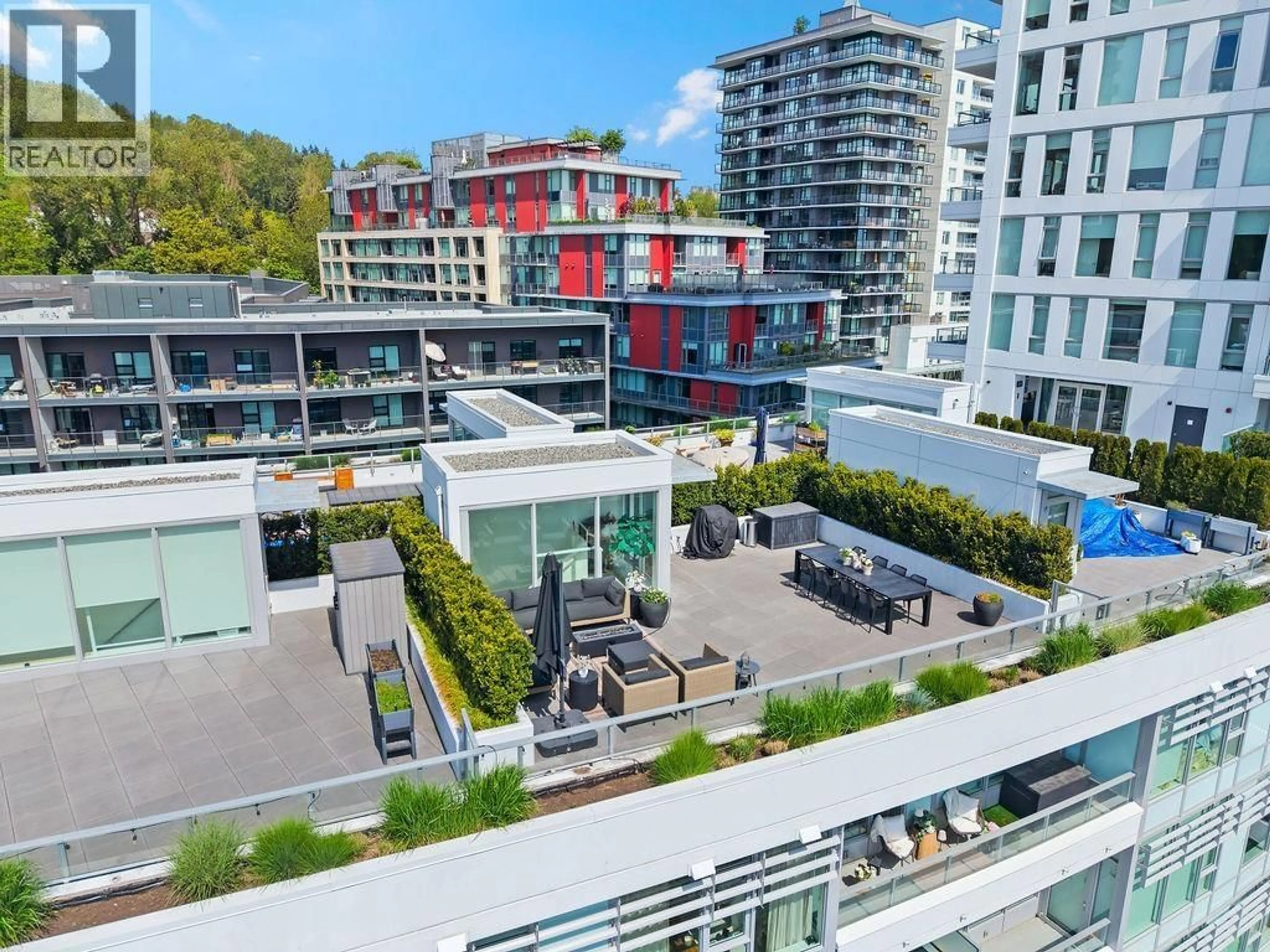 A pic from outside/outdoor area/front of a property/back of a property/a pic from drone, city buildings view from balcony for 607 - 3438 SAWMILL CRESCENT, Vancouver British Columbia V5S0E3