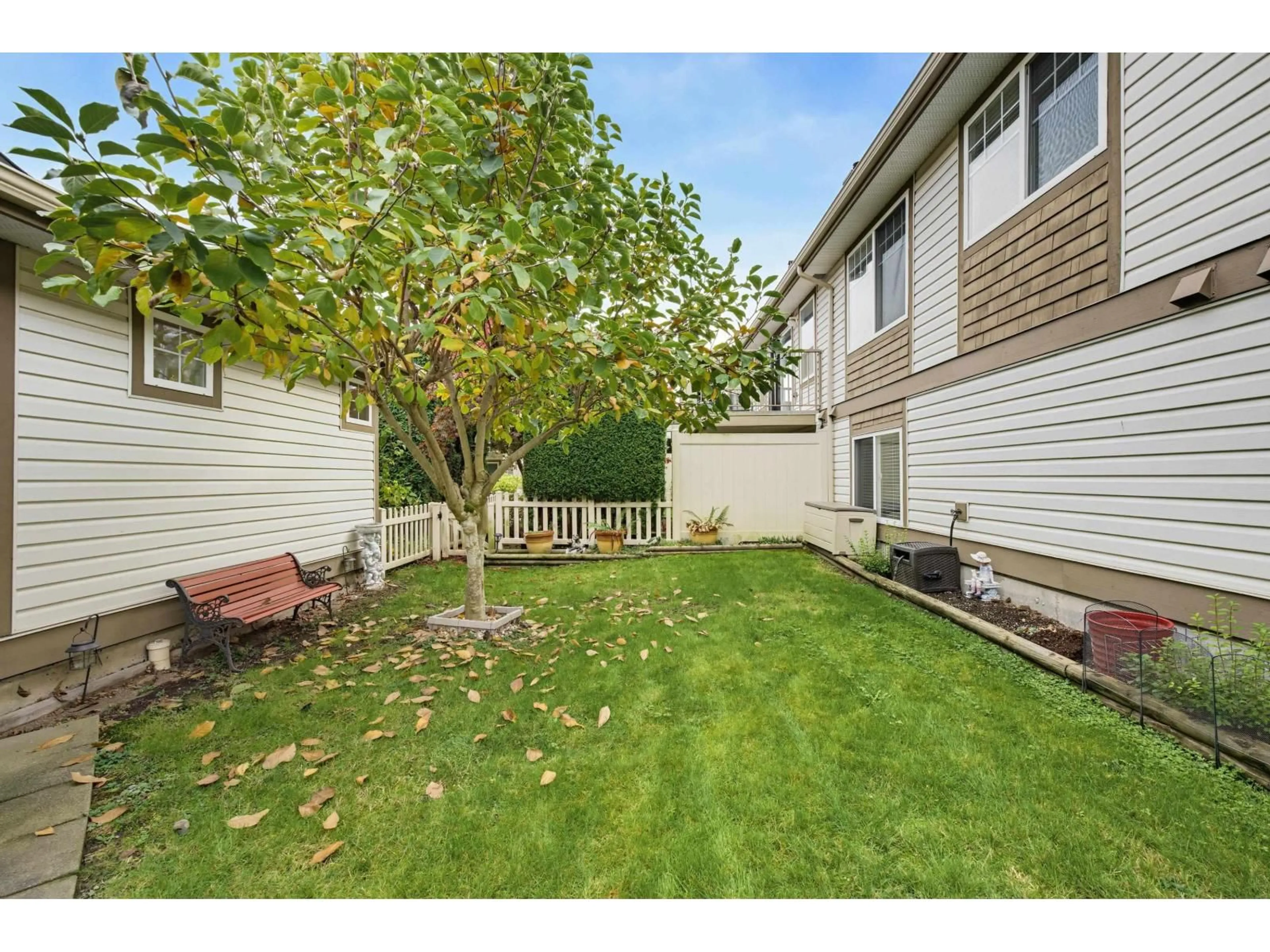 Patio, unknown for 41 - 20222 96 AVENUE, Langley British Columbia V1M3C3