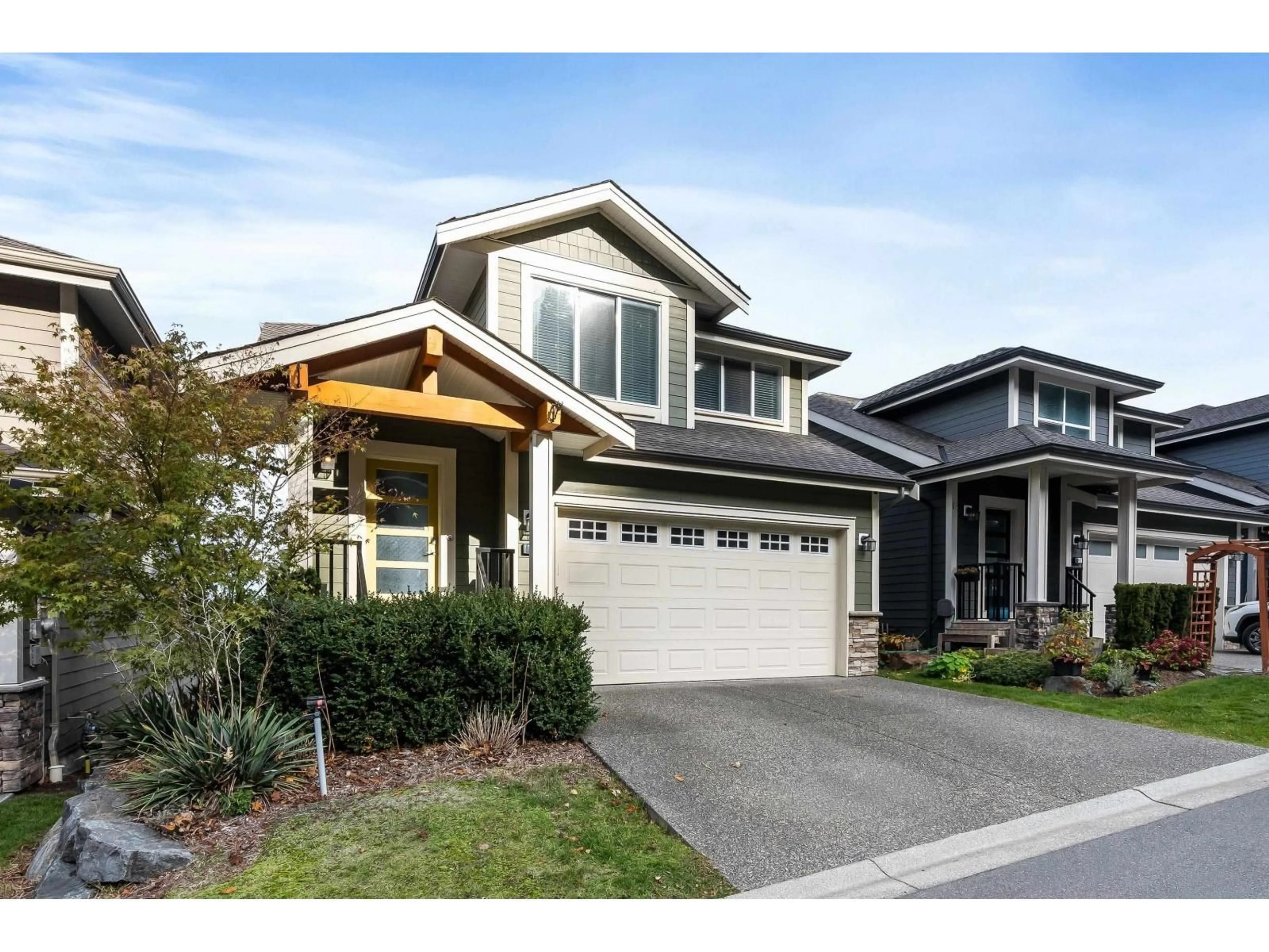 Home with vinyl exterior material, street for 39 - 50634 LEDGESTONE PLACE, Chilliwack British Columbia V2P0E7