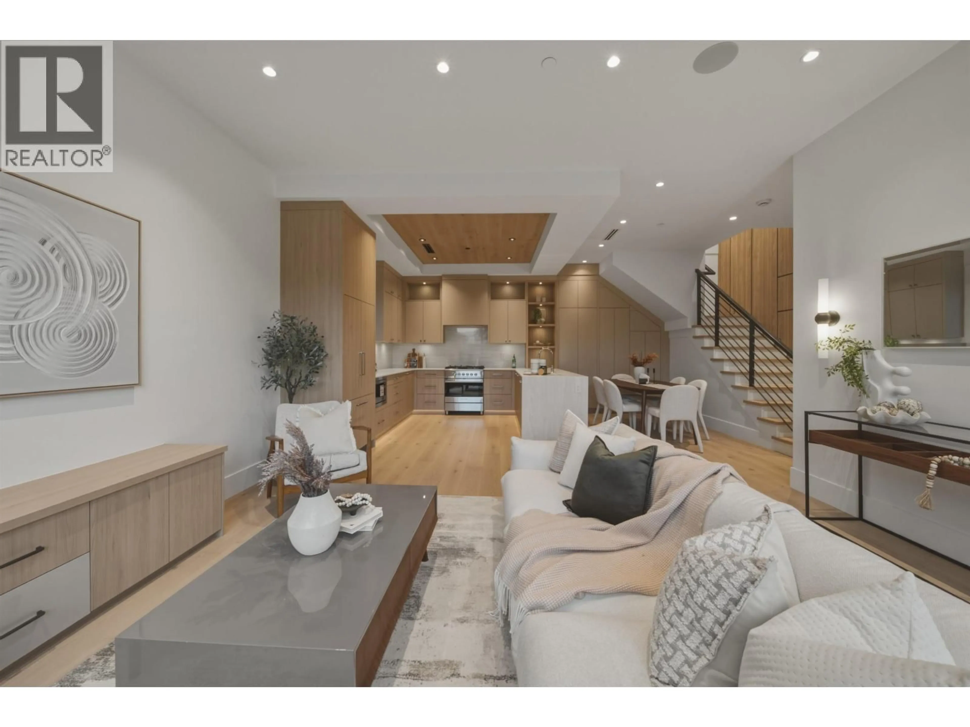 Unknown for 1 - 266 E 38 AVENUE, Vancouver British Columbia V5W1H4