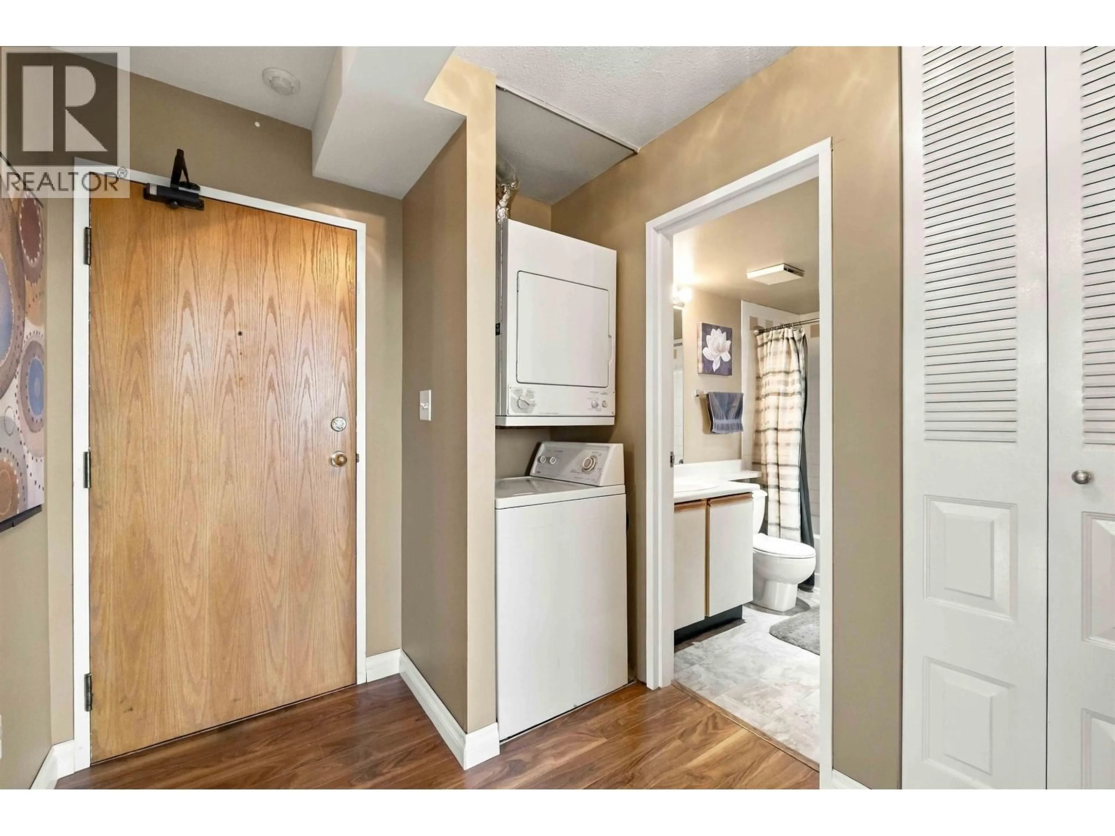 Indoor entryway for 1203 - 11980 222 STREET, Maple Ridge British Columbia V2X0L8