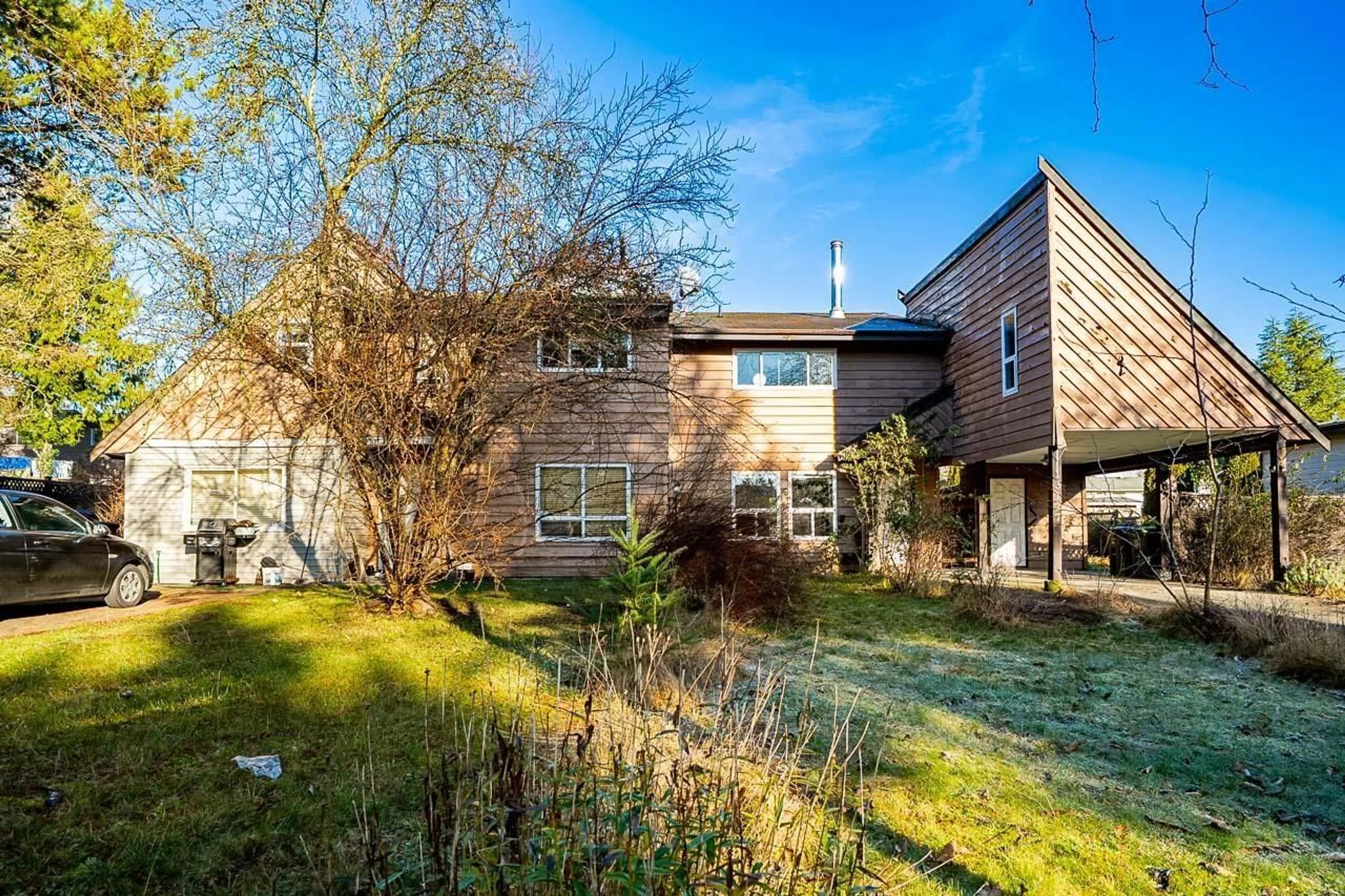 A pic from outside/outdoor area/front of a property/back of a property/a pic from drone, building for 13125 BALLOCH DRIVE, Surrey British Columbia V3V6Y2