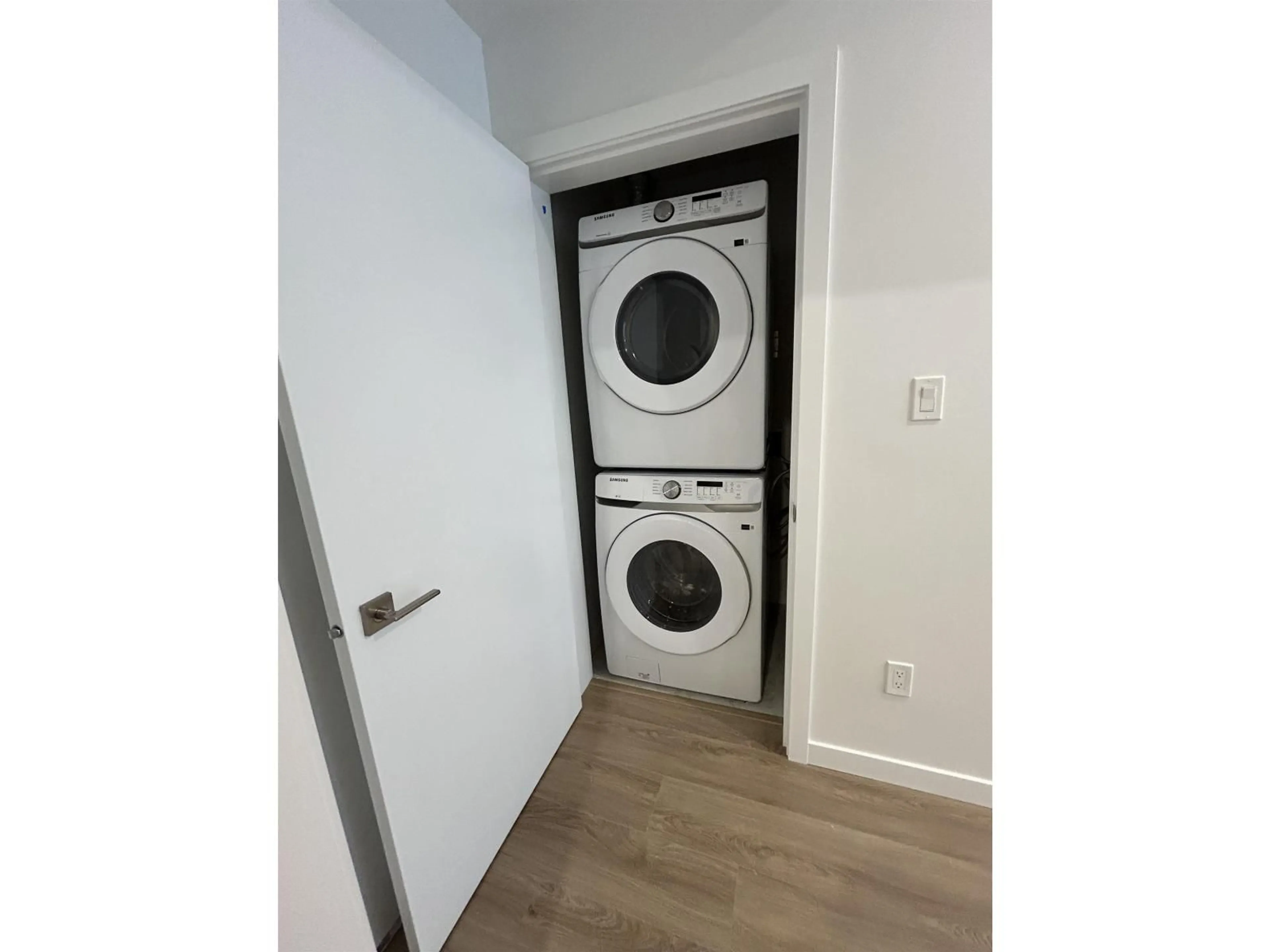 Laundry room for E411 - 13858 108 AVENUE, Surrey British Columbia V3T0T8