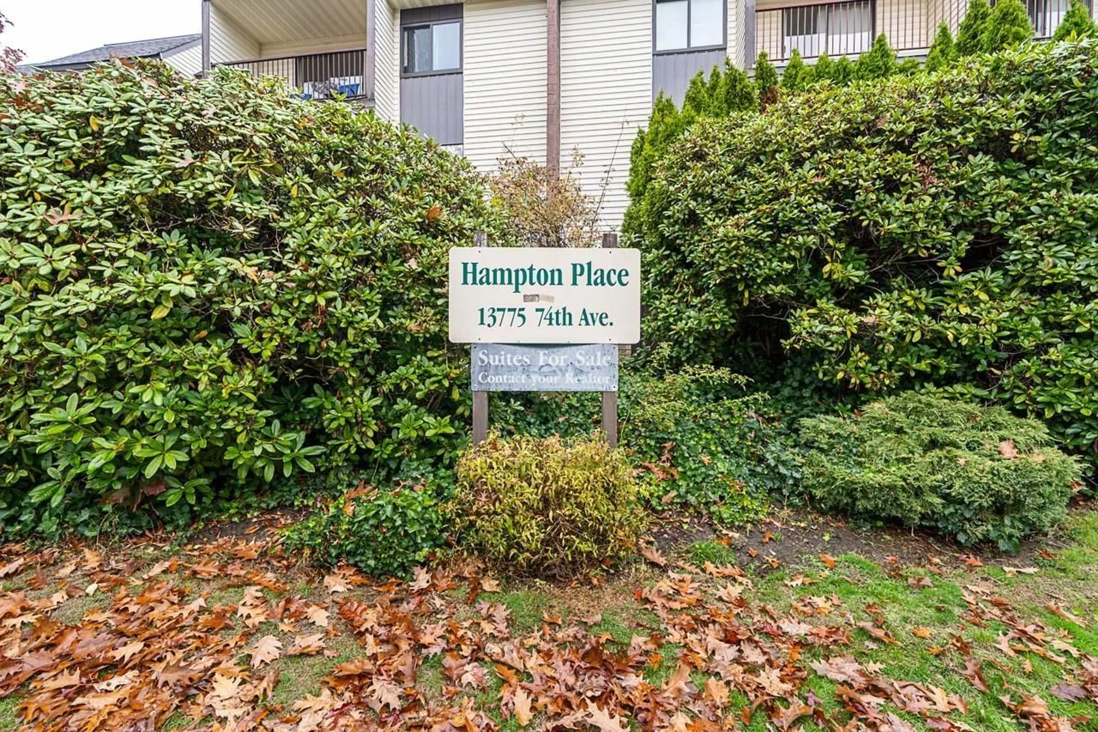 Patio, mountain view for 204 - 13775 74 AVENUE, Surrey British Columbia V3W9C5