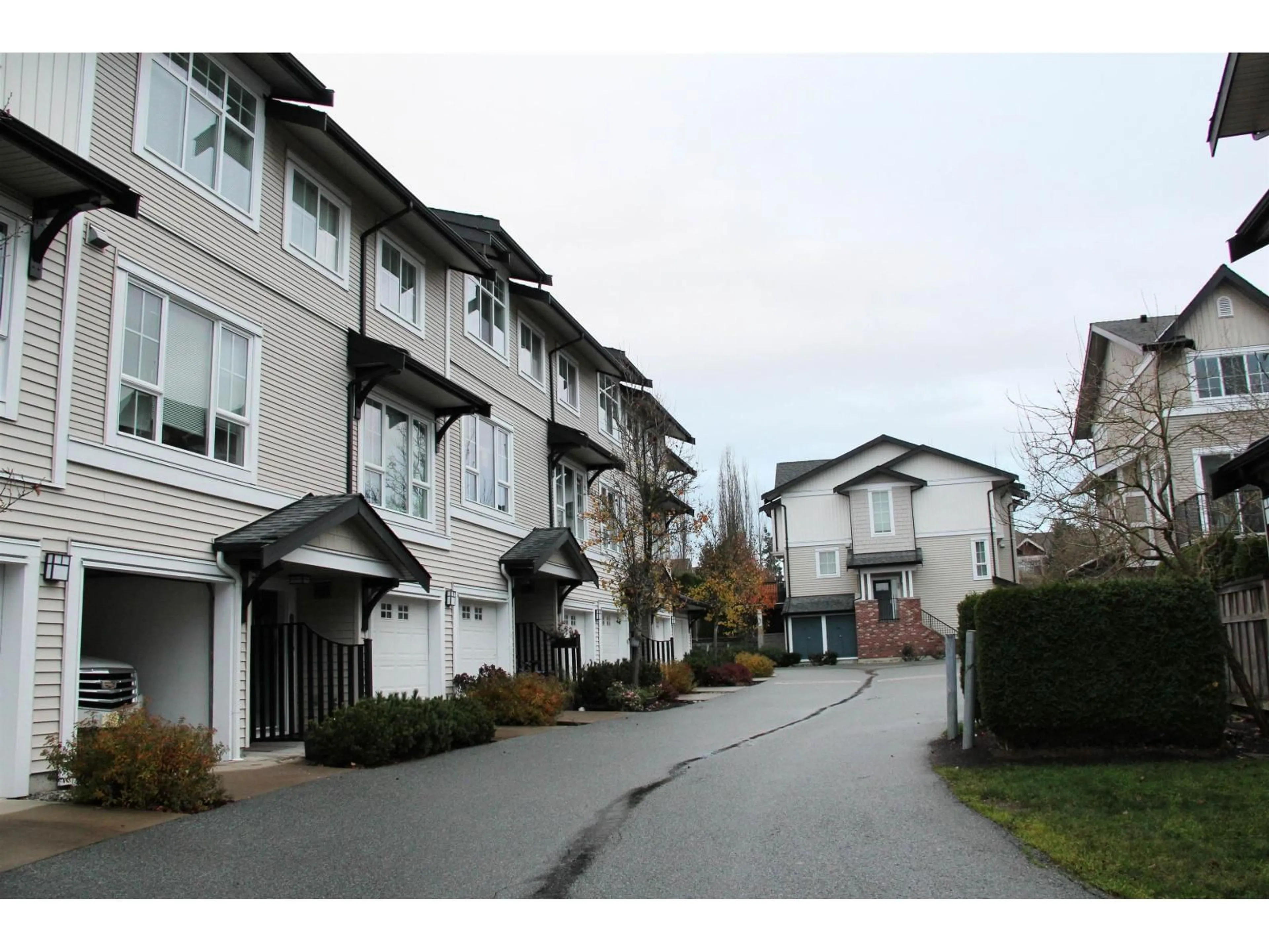 Blurry image for 217 - 2450 161A STREET, Surrey British Columbia V3Z8K4
