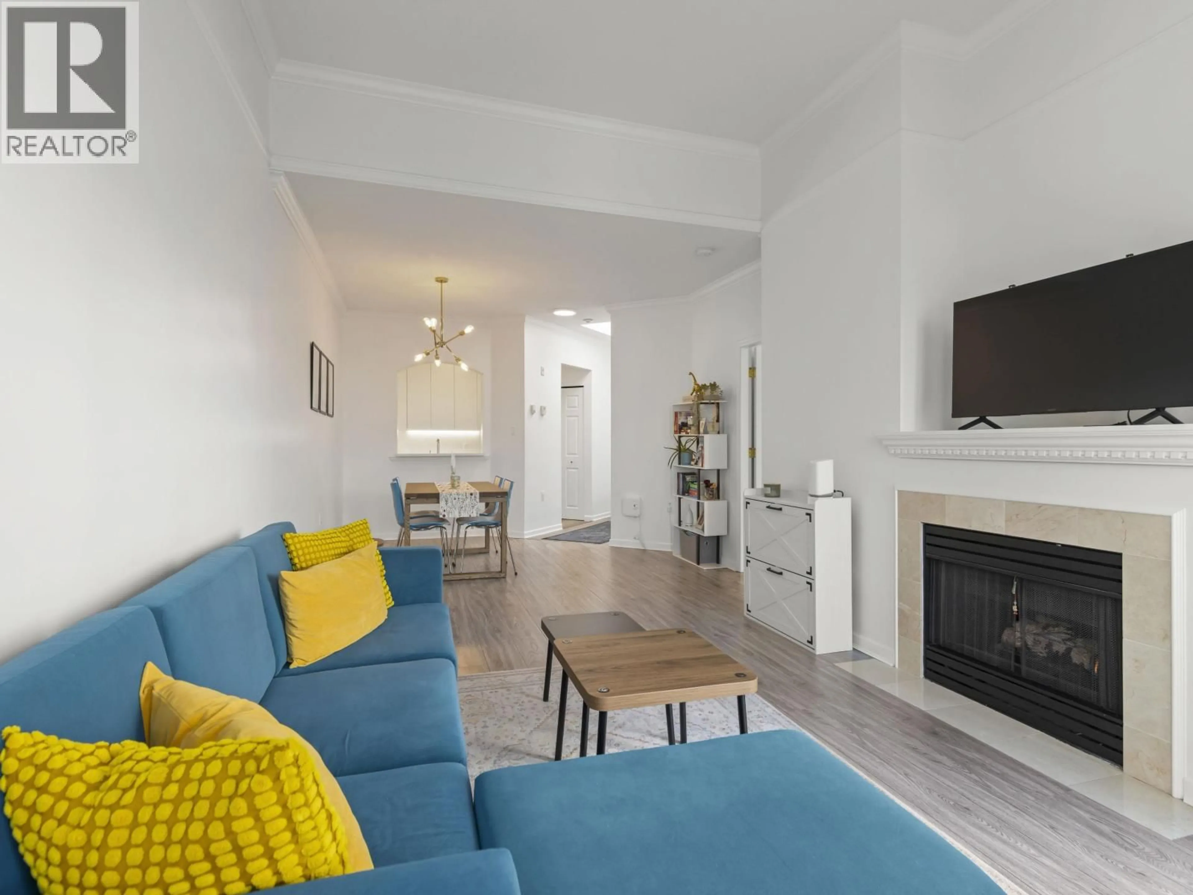 Living room with furniture, unknown for 309 - 8975 JONES ROAD, Richmond British Columbia V6Y3Y7