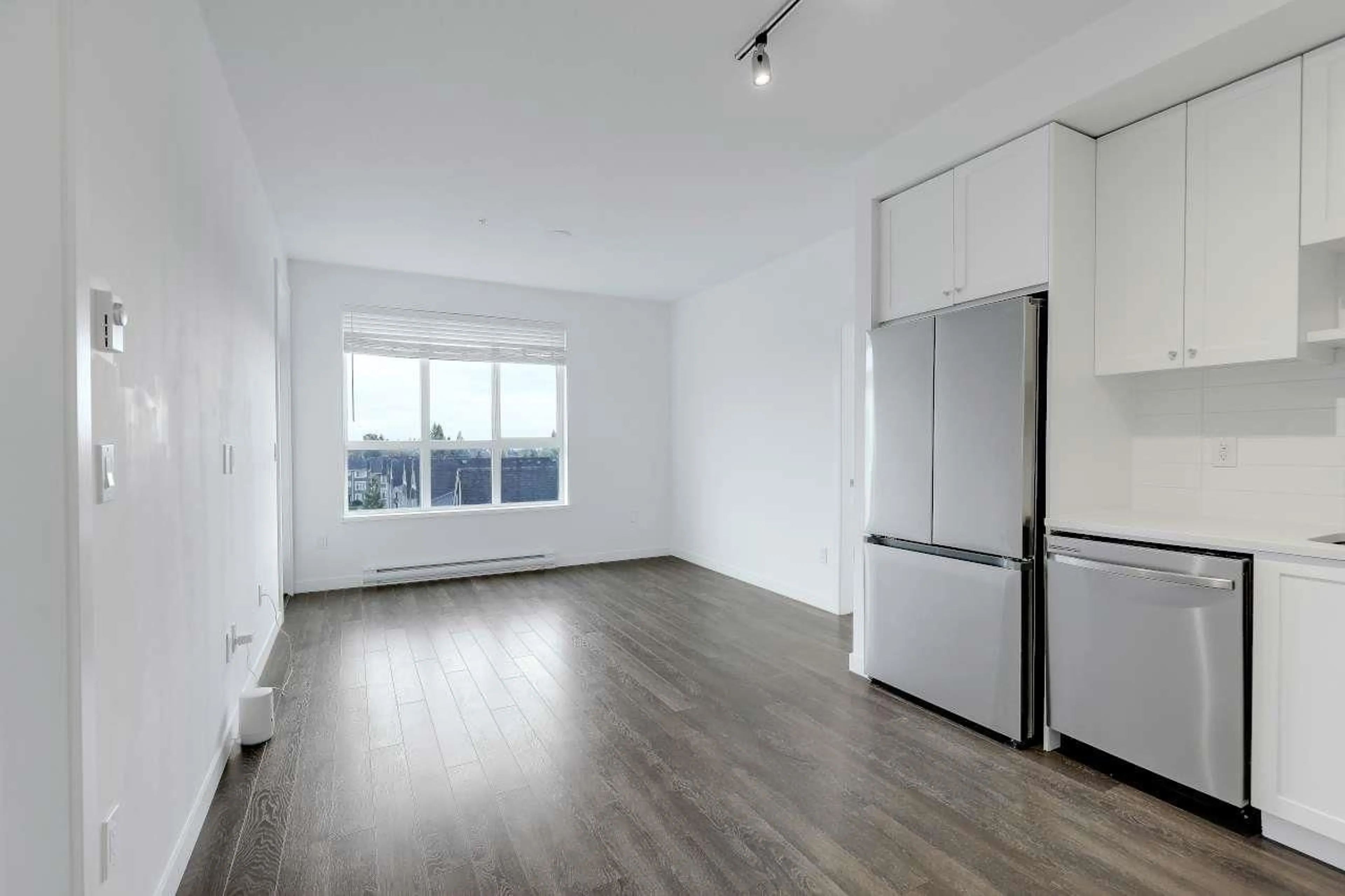 A pic of a room for 427 - 15738 85 AVENUE, Surrey British Columbia V4N6Y1